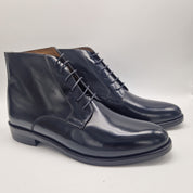 BOTÍN LISO EN PIEL NEGRA