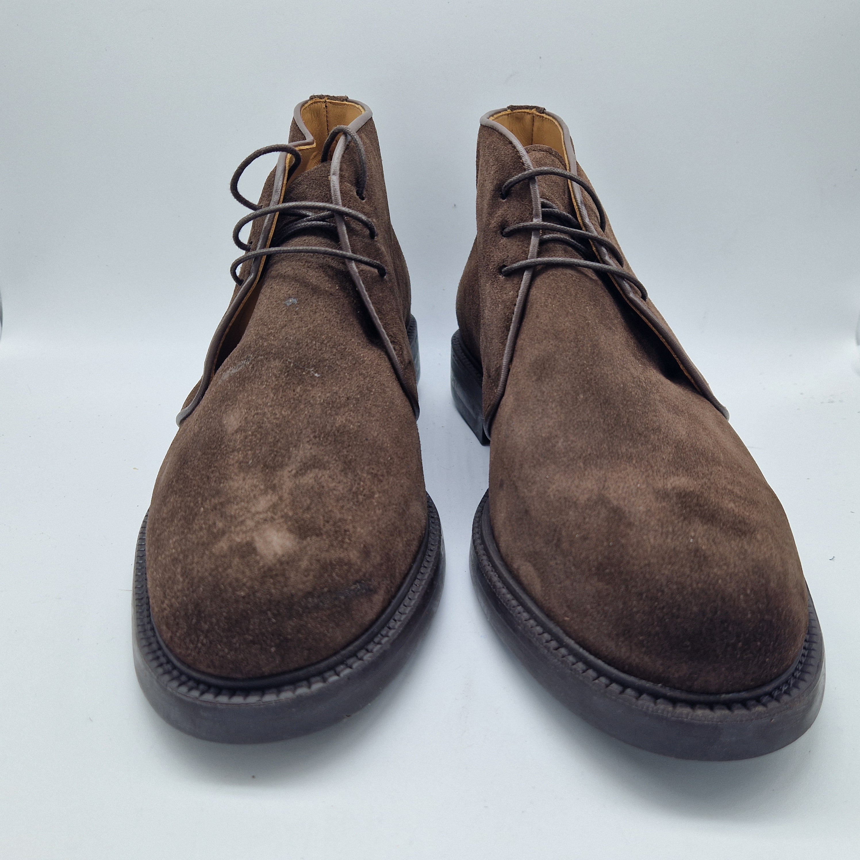 BOTÍN DE CORDONES EN SERRAJE MARRÓN