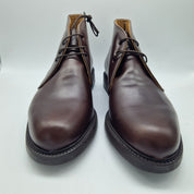 BOTITA DE CORDONES EN PIEL ENGRASADA MARRÓN