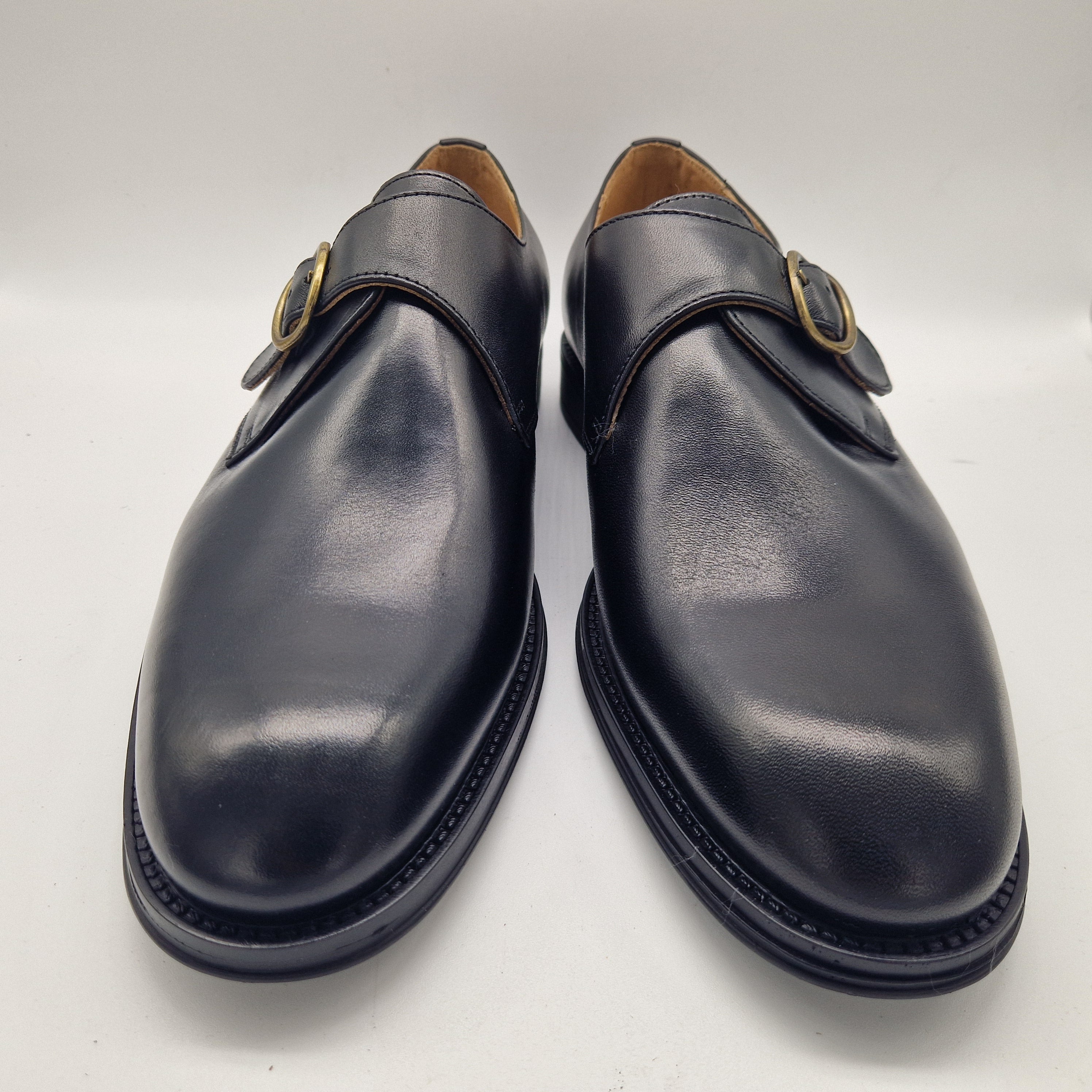 ZAPATO DE HEBILLA EN PIEL NEGRA