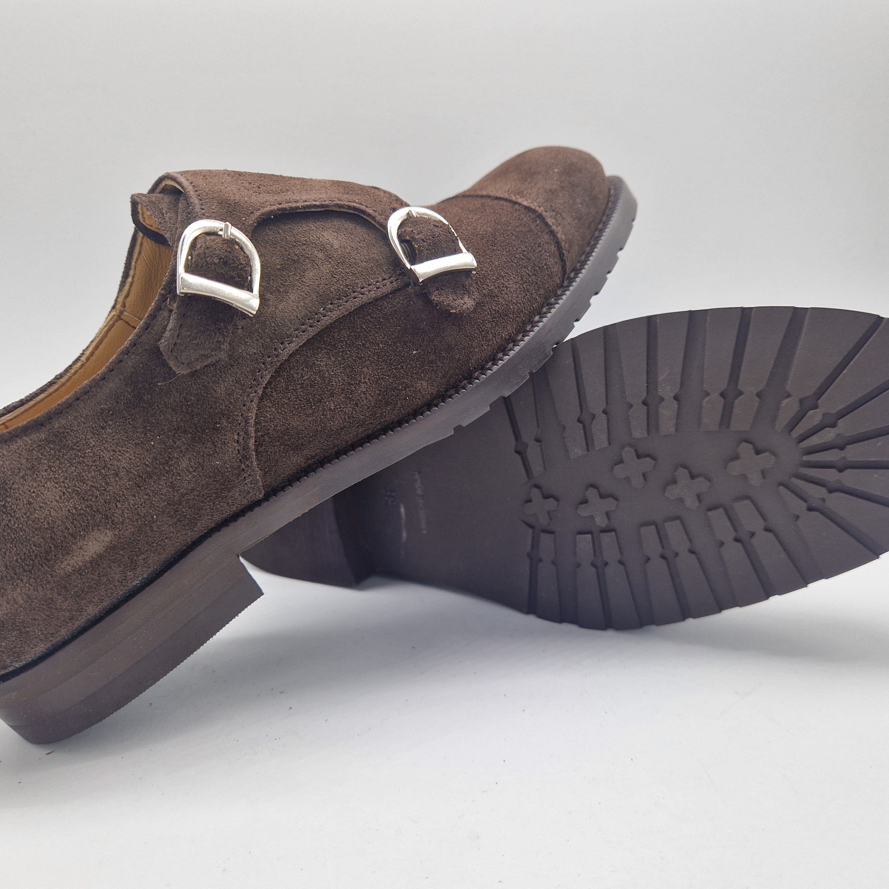 2 HEBILLAS EN SERRAJE MARRÓN