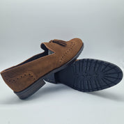 MOCASÍN DE BORLAS EN SERRAJE CUERO