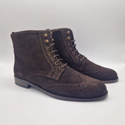 BOTÍN EN SERRAJE MARRÓN