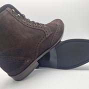 BOTÍN EN SERRAJE MARRÓN