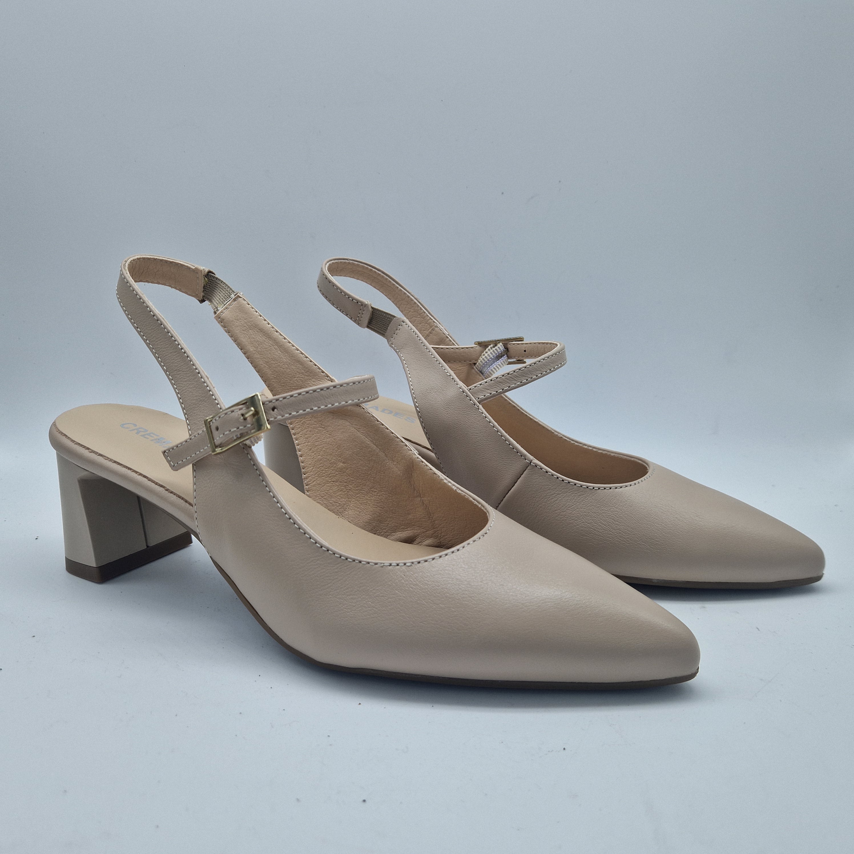 SALÓN DESTALONADO EN PIEL NUDE - 72000