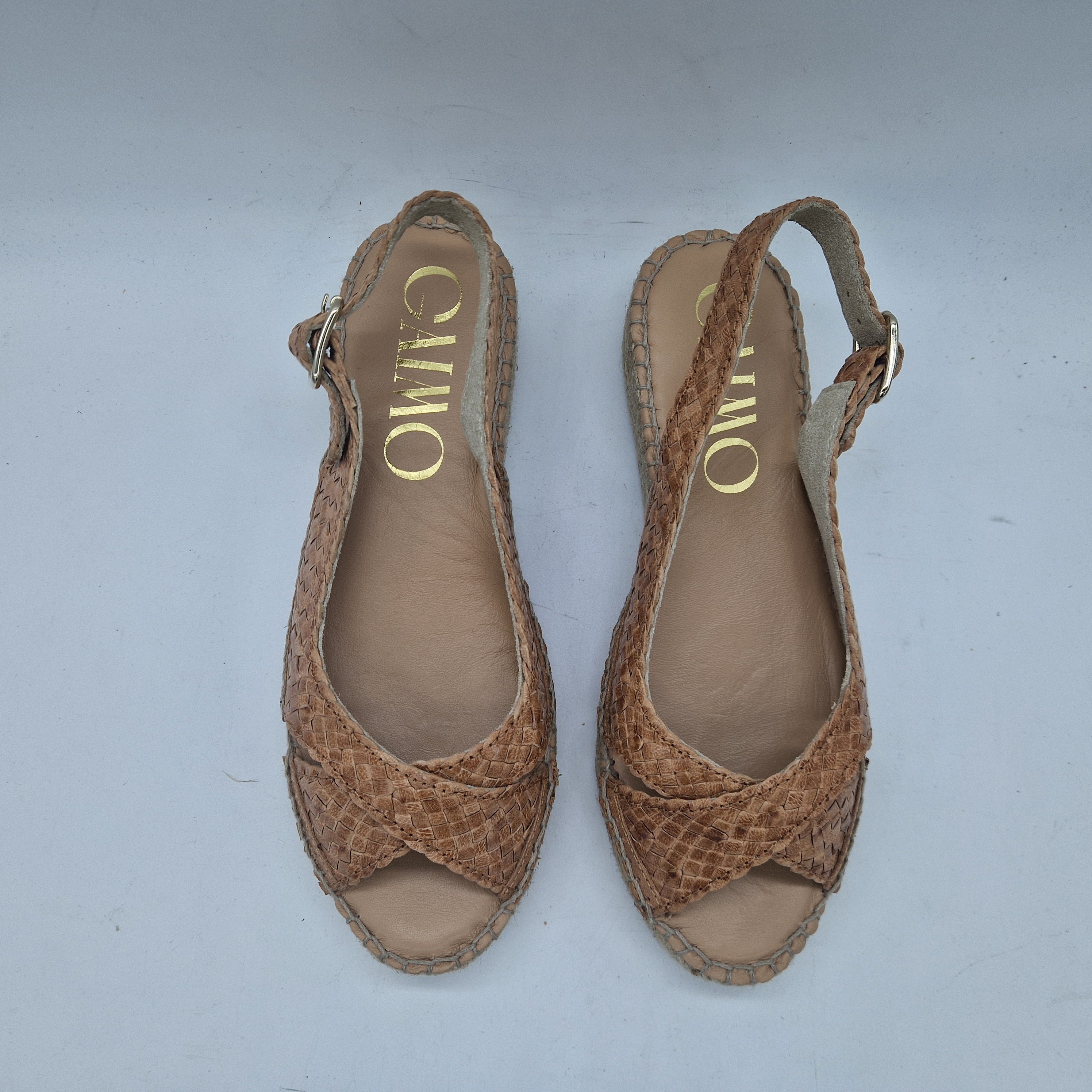CUÑA ESPARTO EN PIEL TRENZADA CAMEL - 72169