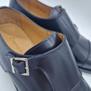 Hebillas en piel negra de SchuKkonzept, modelo 72186, con acabado elegante y diseño clásico para accesorios.