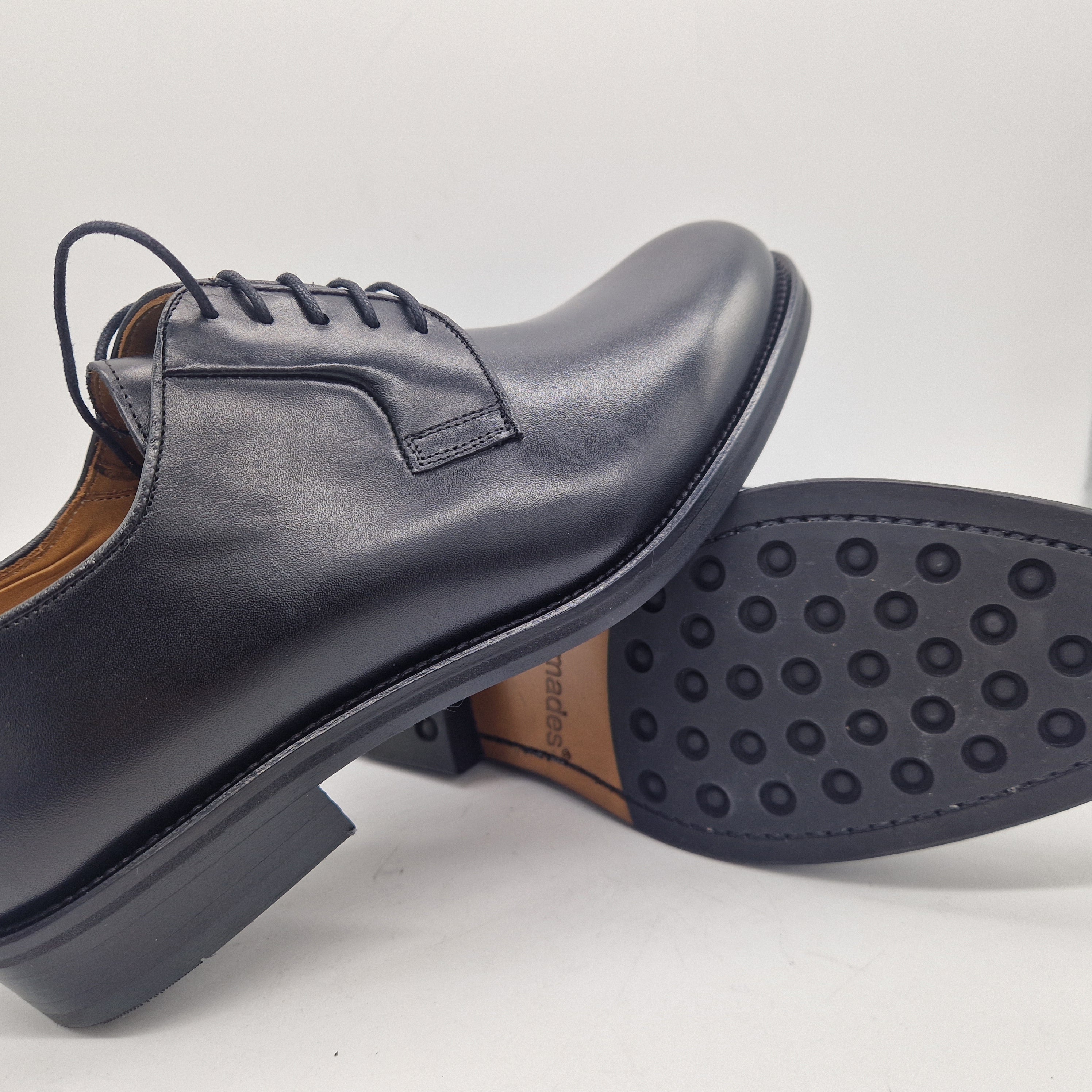 BLUCHER EN PIEL NEGRA - 72214