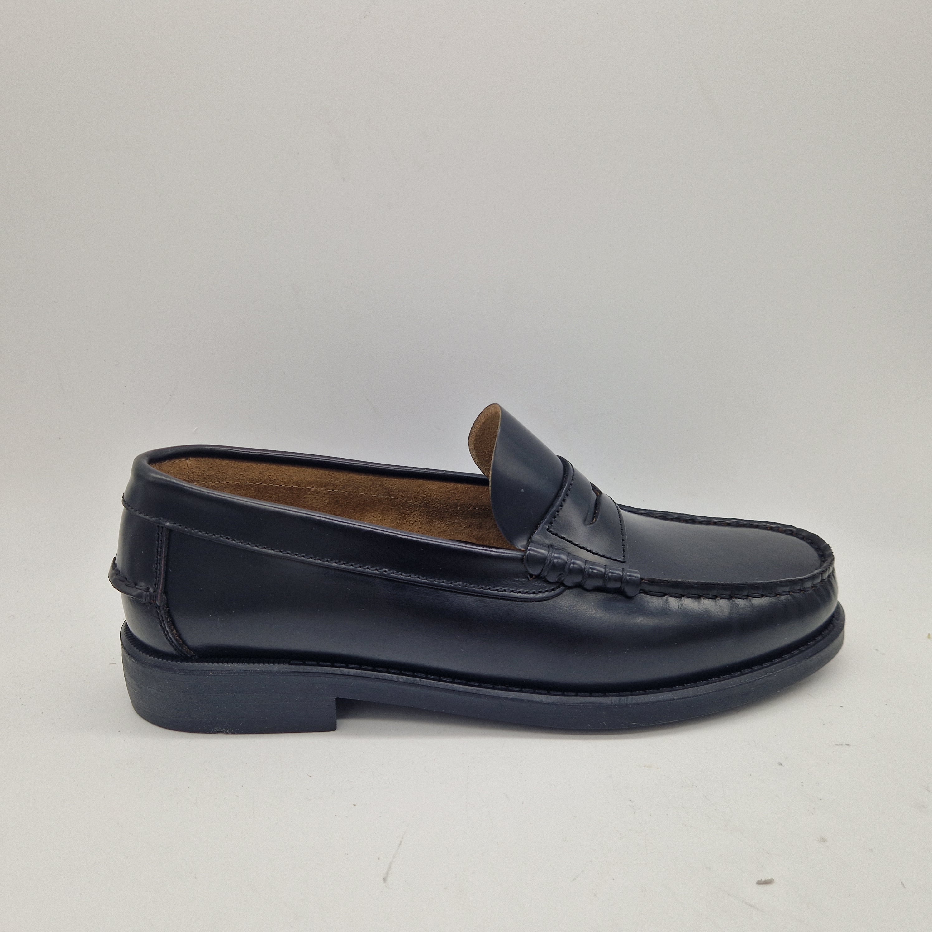 CASTELLANO ANTIFAZ EN PIEL NEGRA - 72345