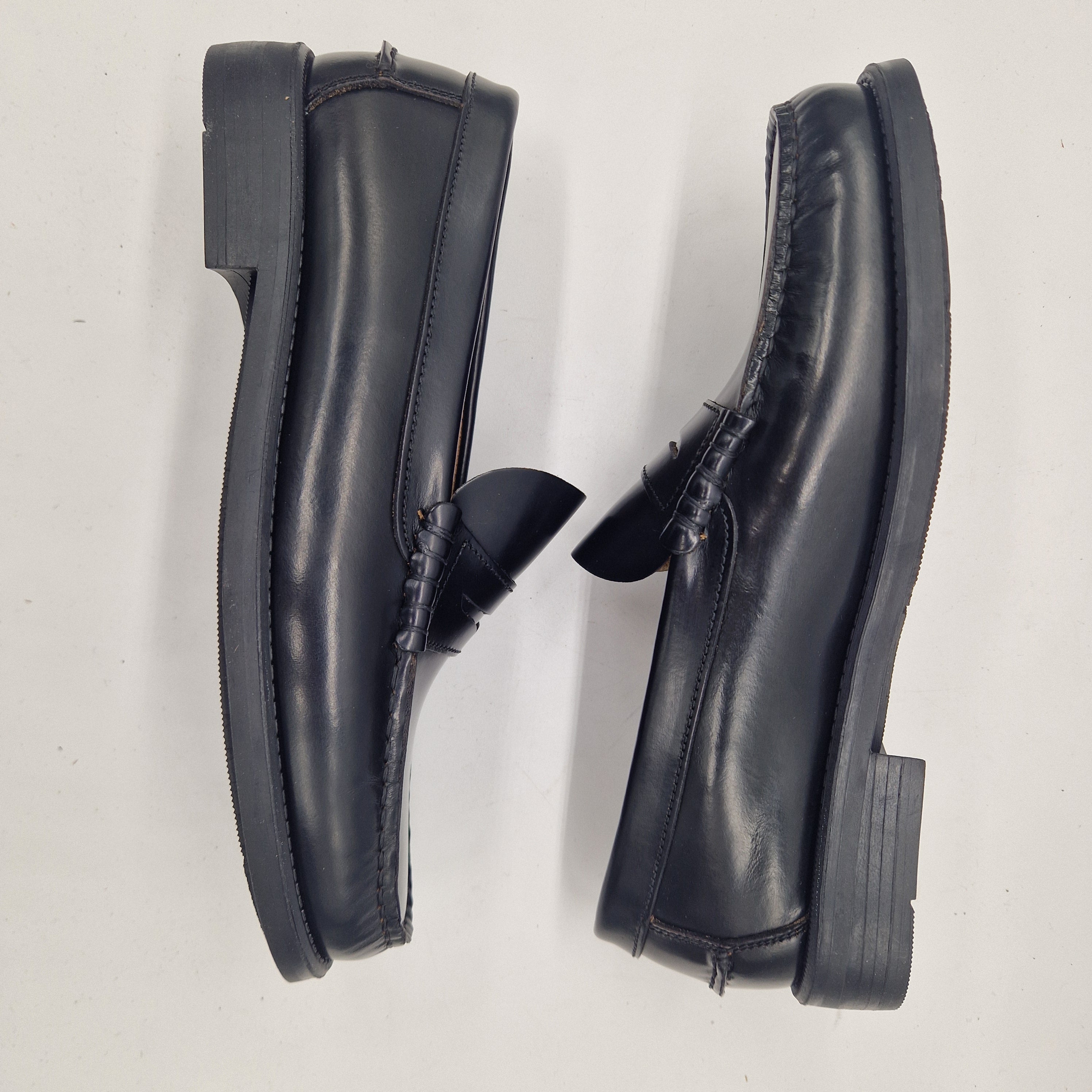 CASTELLANO ANTIFAZ EN PIEL NEGRA - 72345