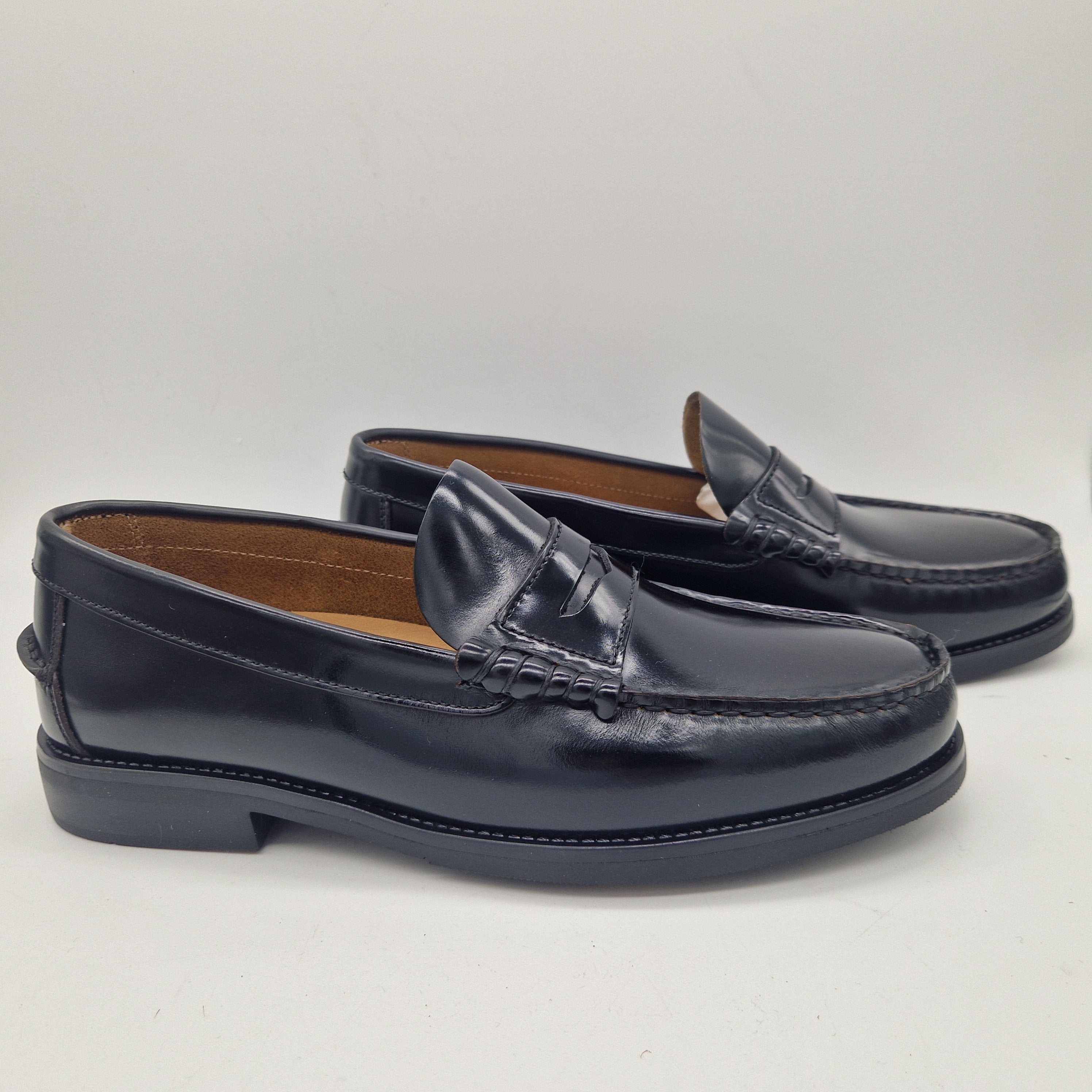 CASTELLANO DE ANTIFAZ EN PIEL NEGRA - 72347