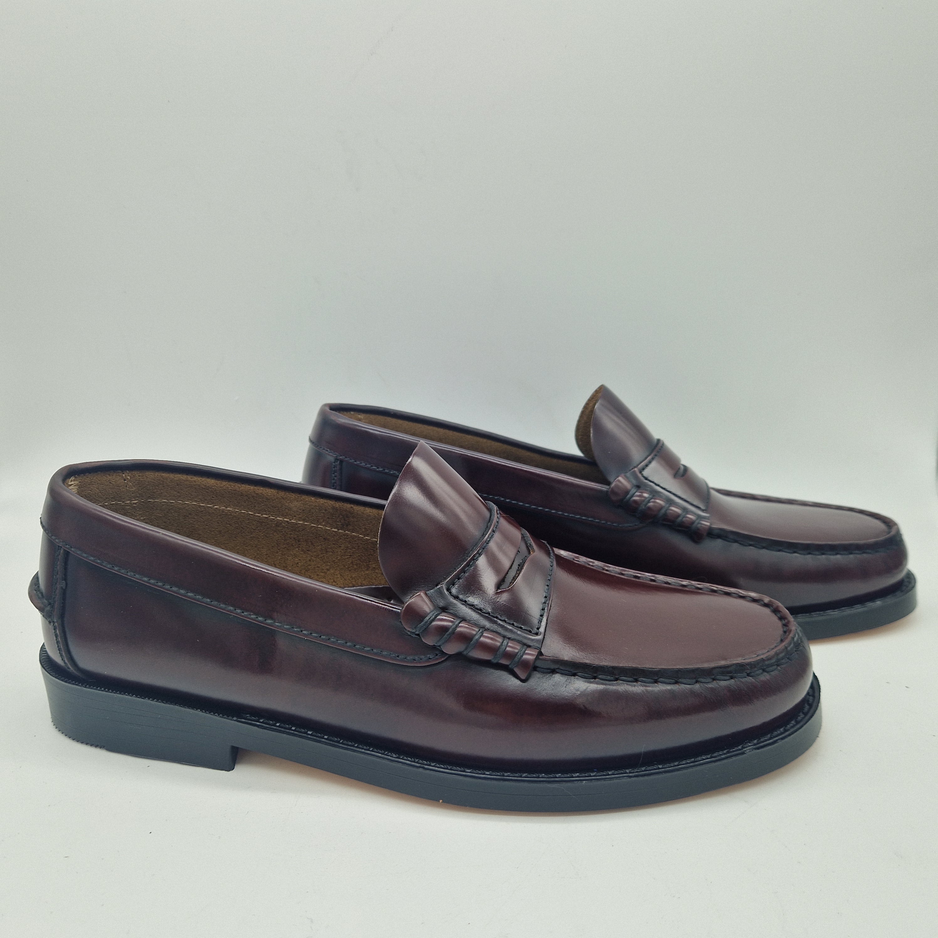 CASTELLANO DE ANTIFAZ EN PIEL BURDEOS - 72349