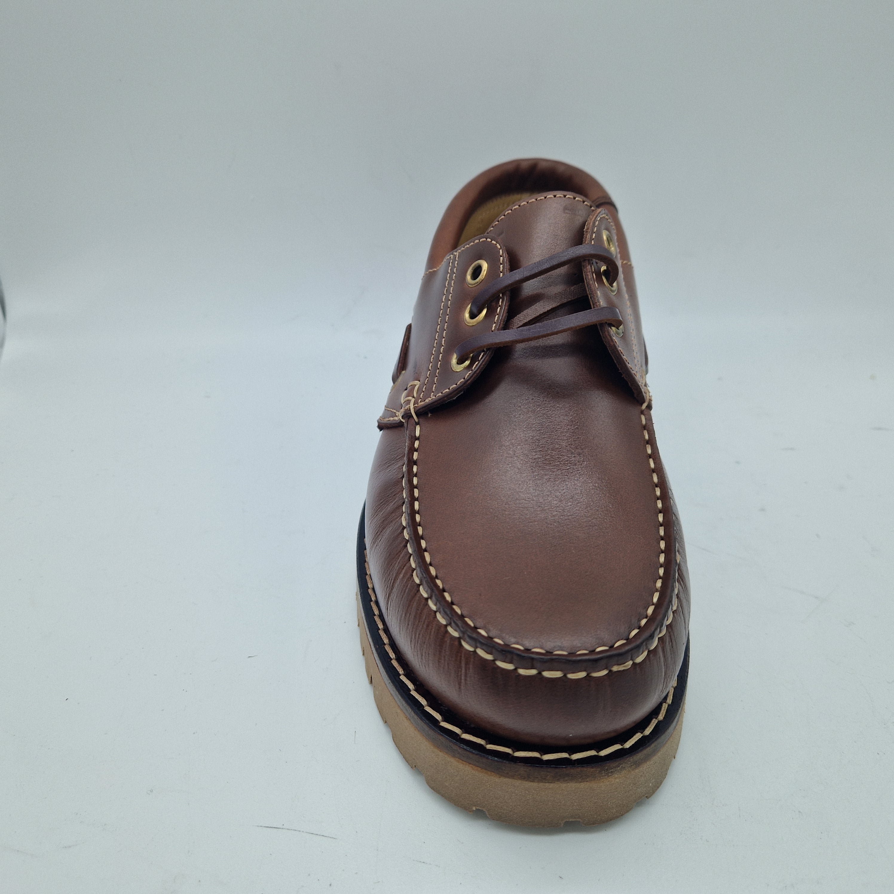 NAÚTICO EN PIEL ENGRASADA MARRÓN - 72353