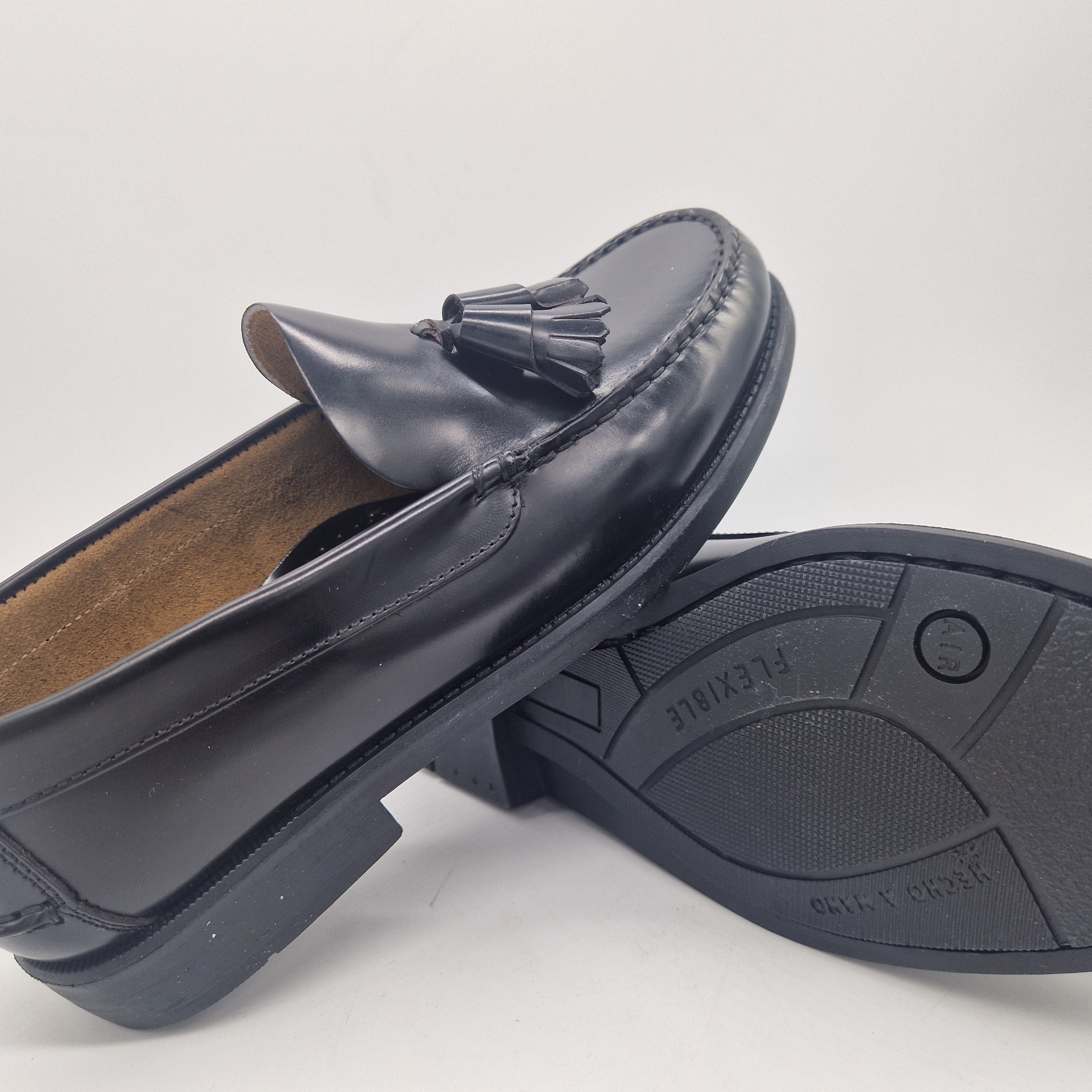 CASTELLANO DE BORLAS EN PIEL NEGRA - 72355