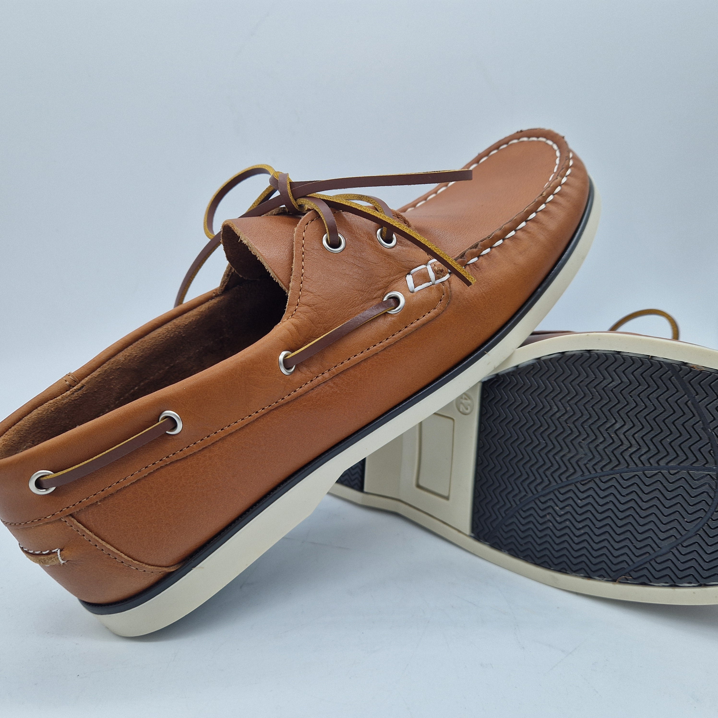 NAÚTICO EN PIEL CUERO - 72407