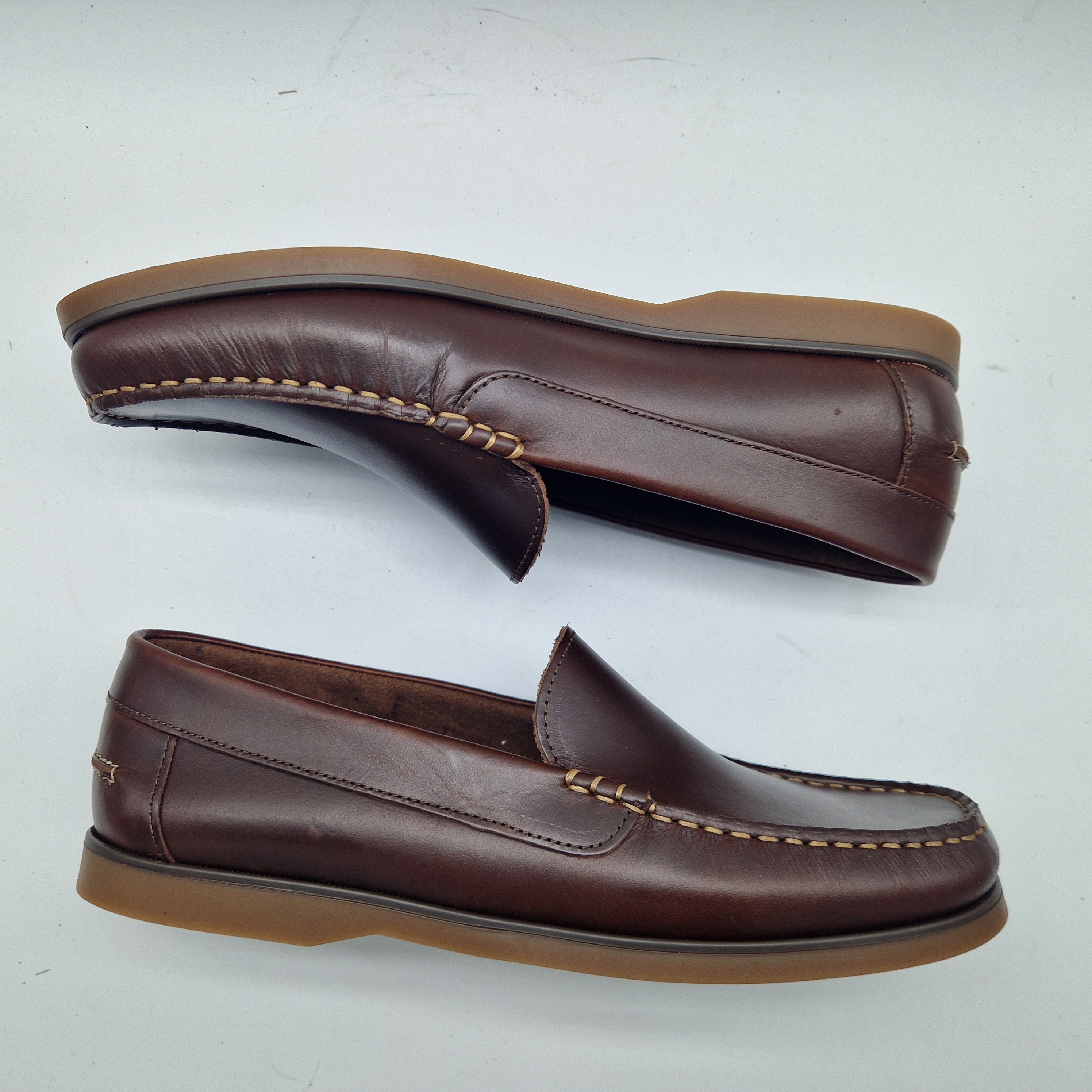 NAÚTICO EN PIEL ENGRASADA CUERO - 72419