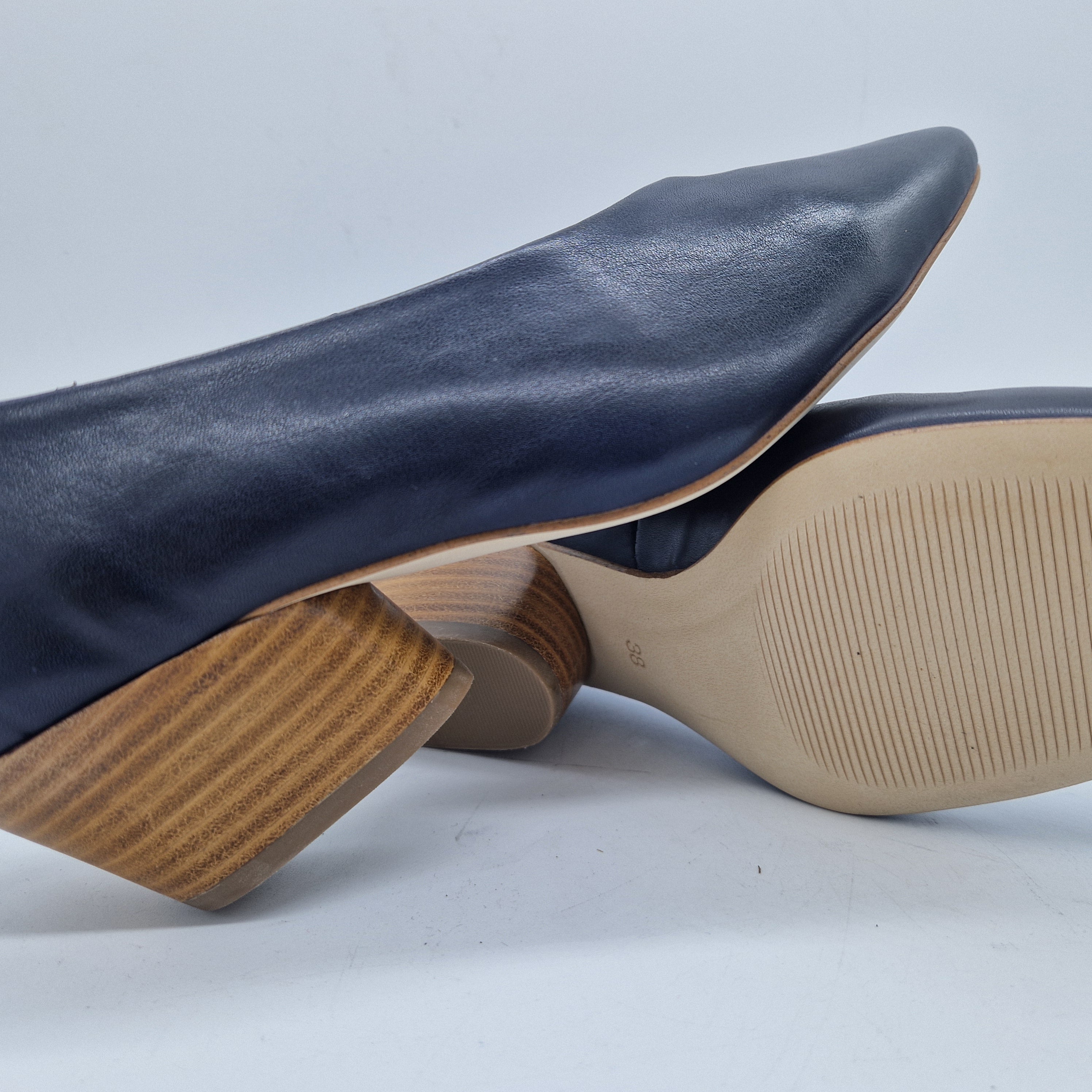 SALÓN EN PIEL MARINO - 72427