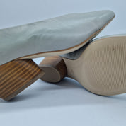 SALÓN EN PIEL BEIGE - 72429