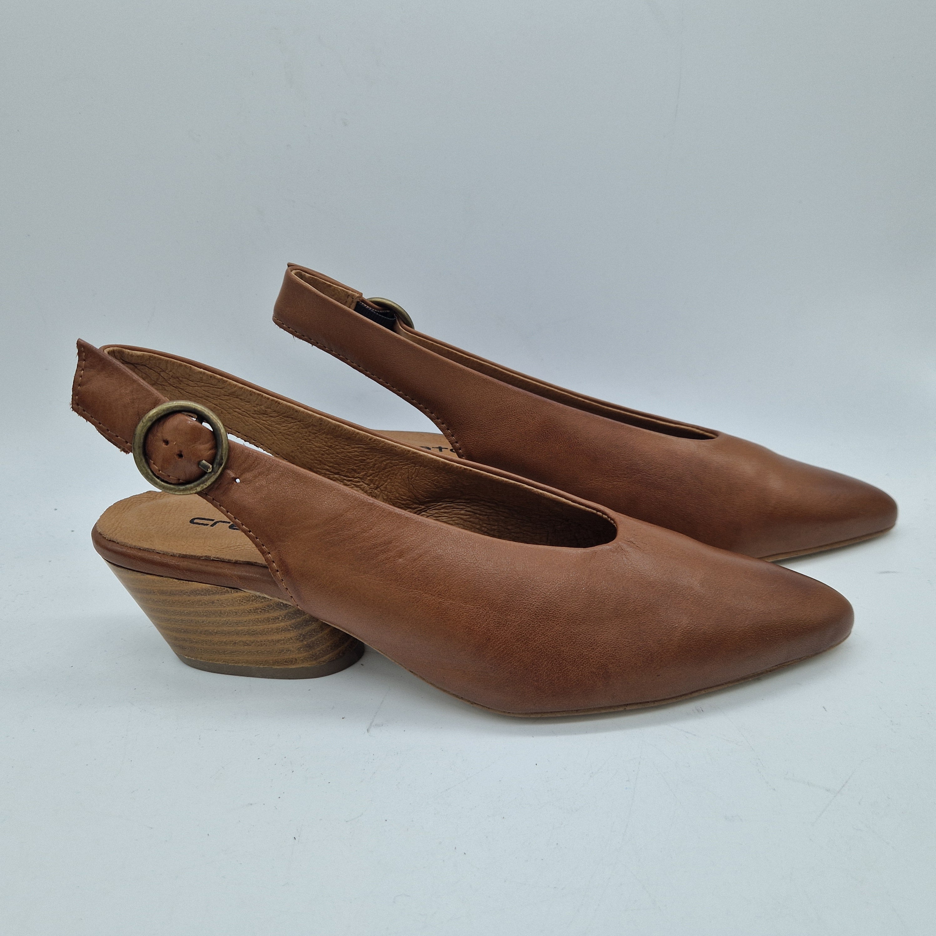 SALÓN EN PIEL CUERO - 72448