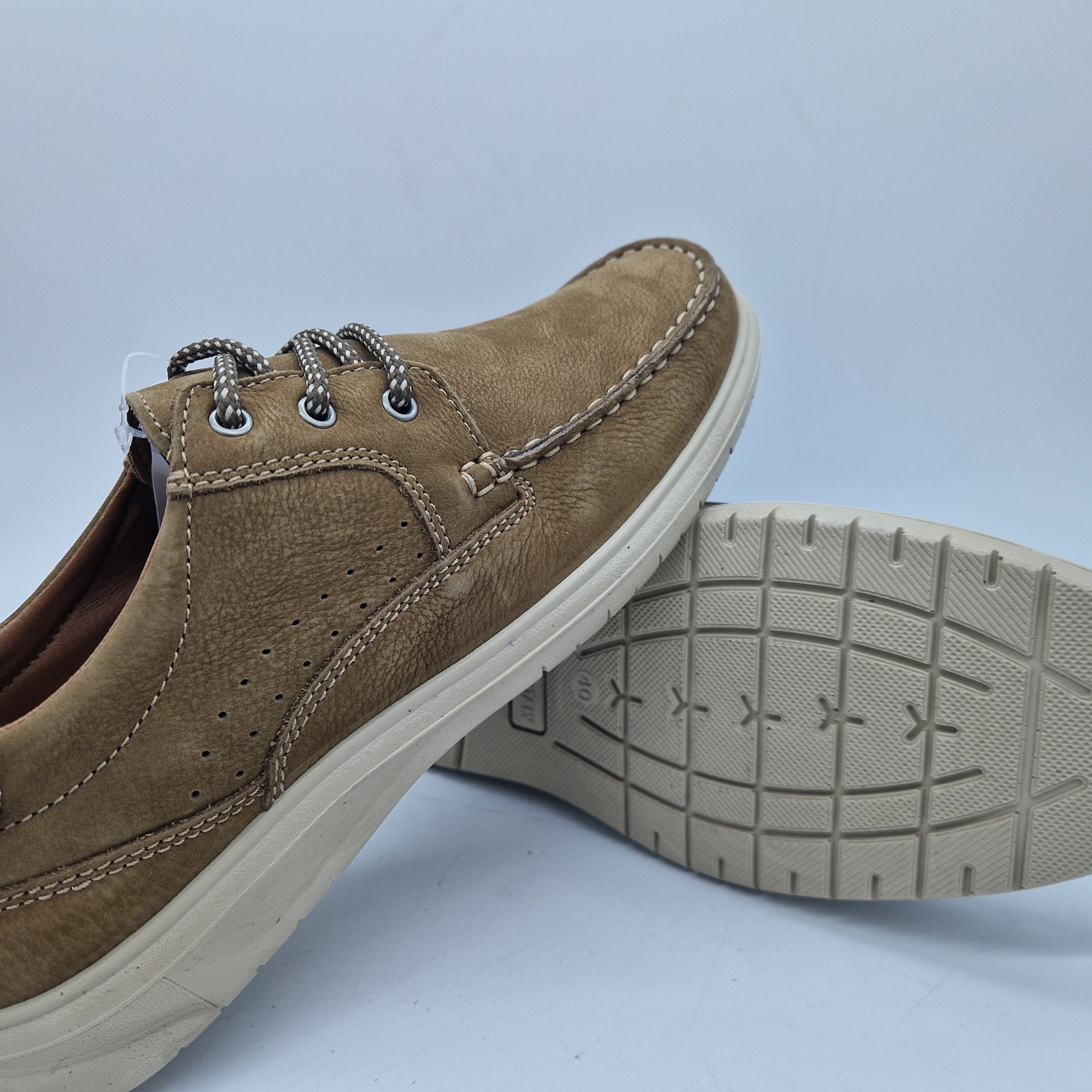 NAÚTICO EN PIEL TAUPE - 72497
