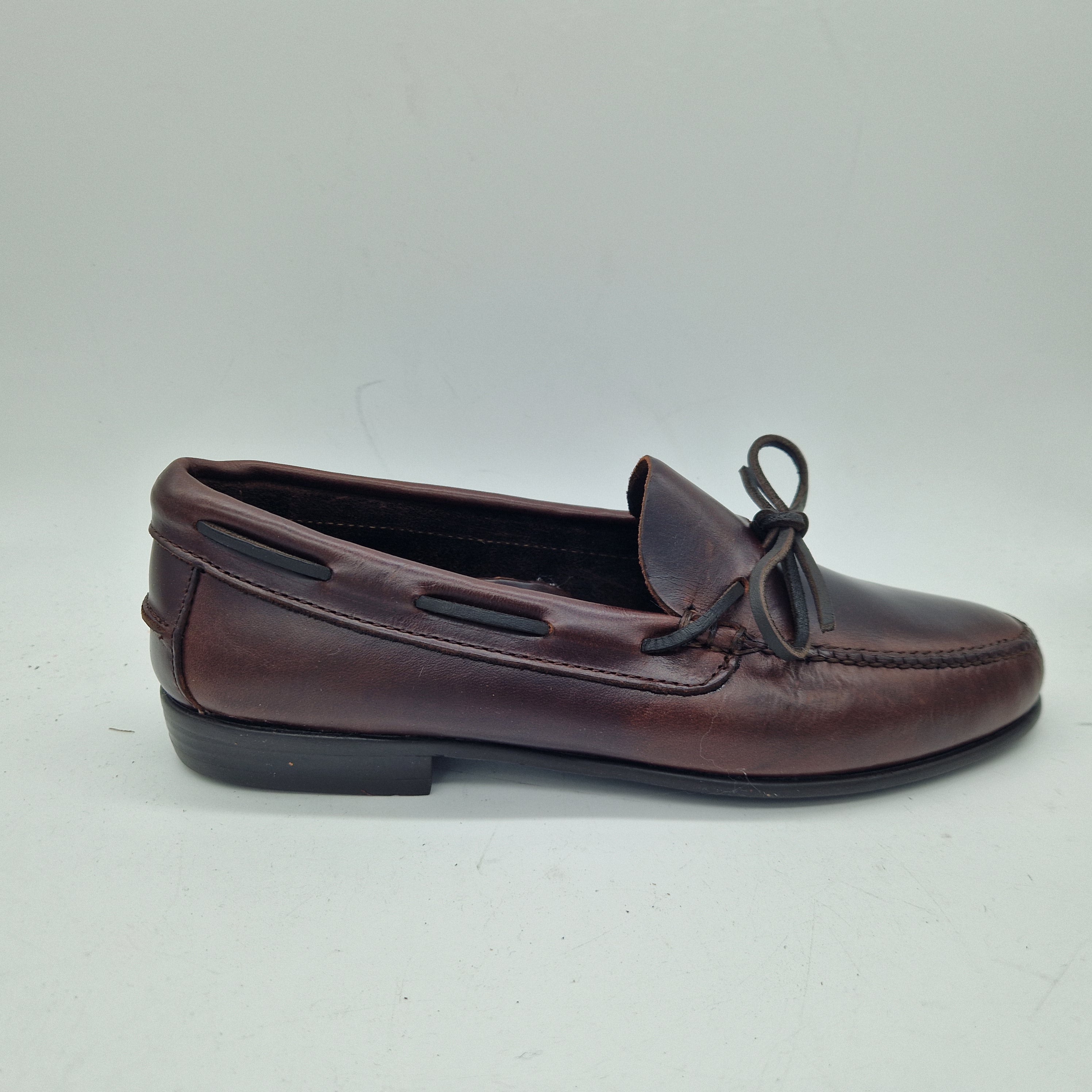 Mocasines marrón de piel Castellano de Lazo en piel, modelo 72649, con diseño clásico y cómodo de Mocasines 1901.