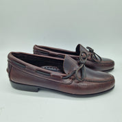 Mocasines marrón de piel Castellano de lazo de Mocasines 1901, detalle del lazo y textura de piel en imagen.