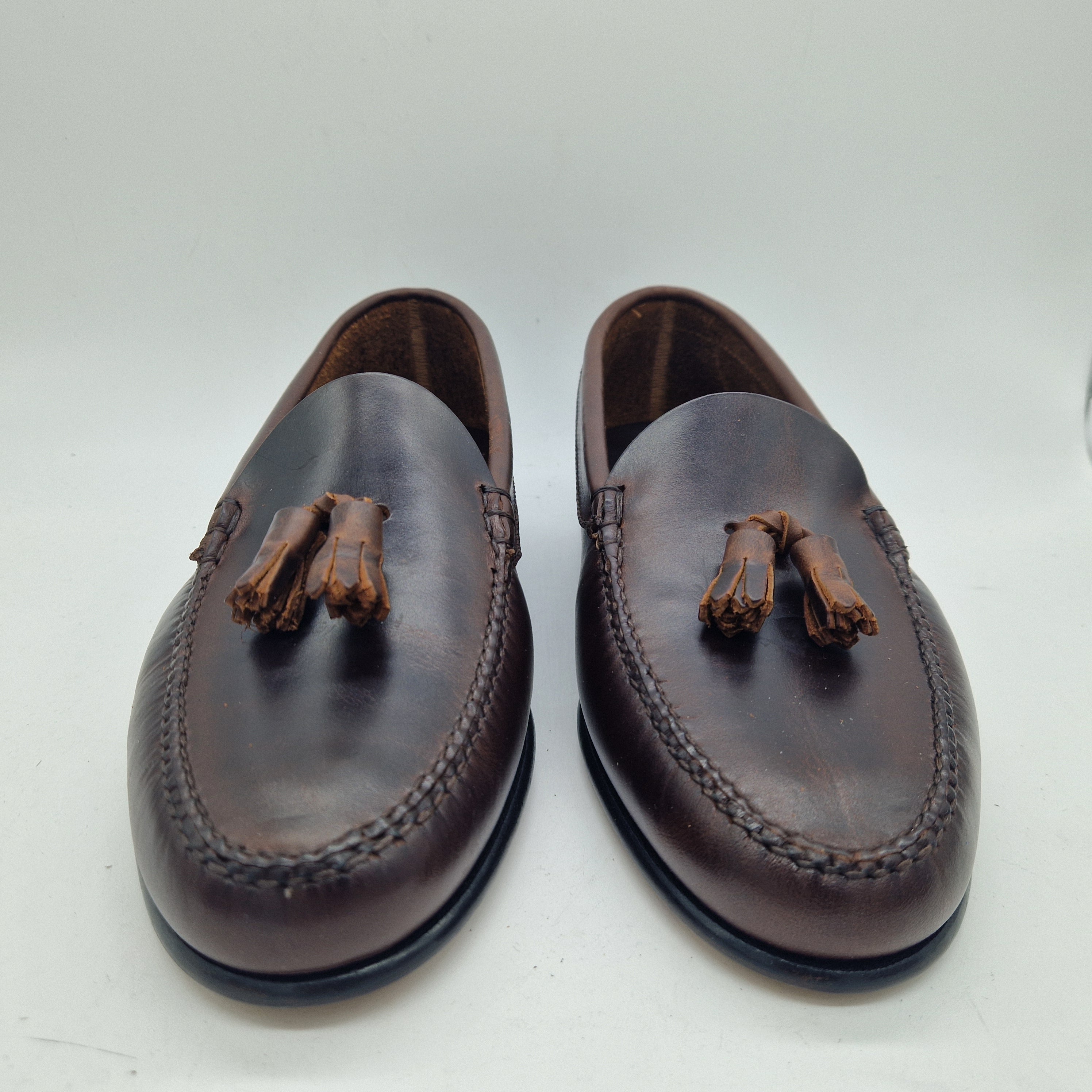 CASTELLANO DE BORLAS EN PIEL ENGRASADA CUERO - 72699