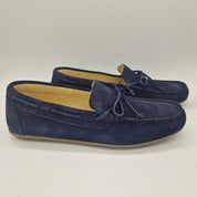 Mocasines Peachfor Kiowa en serraje marino, con diseño elegante y cómodo, mostrados en primer plano sobre fondo neutro.