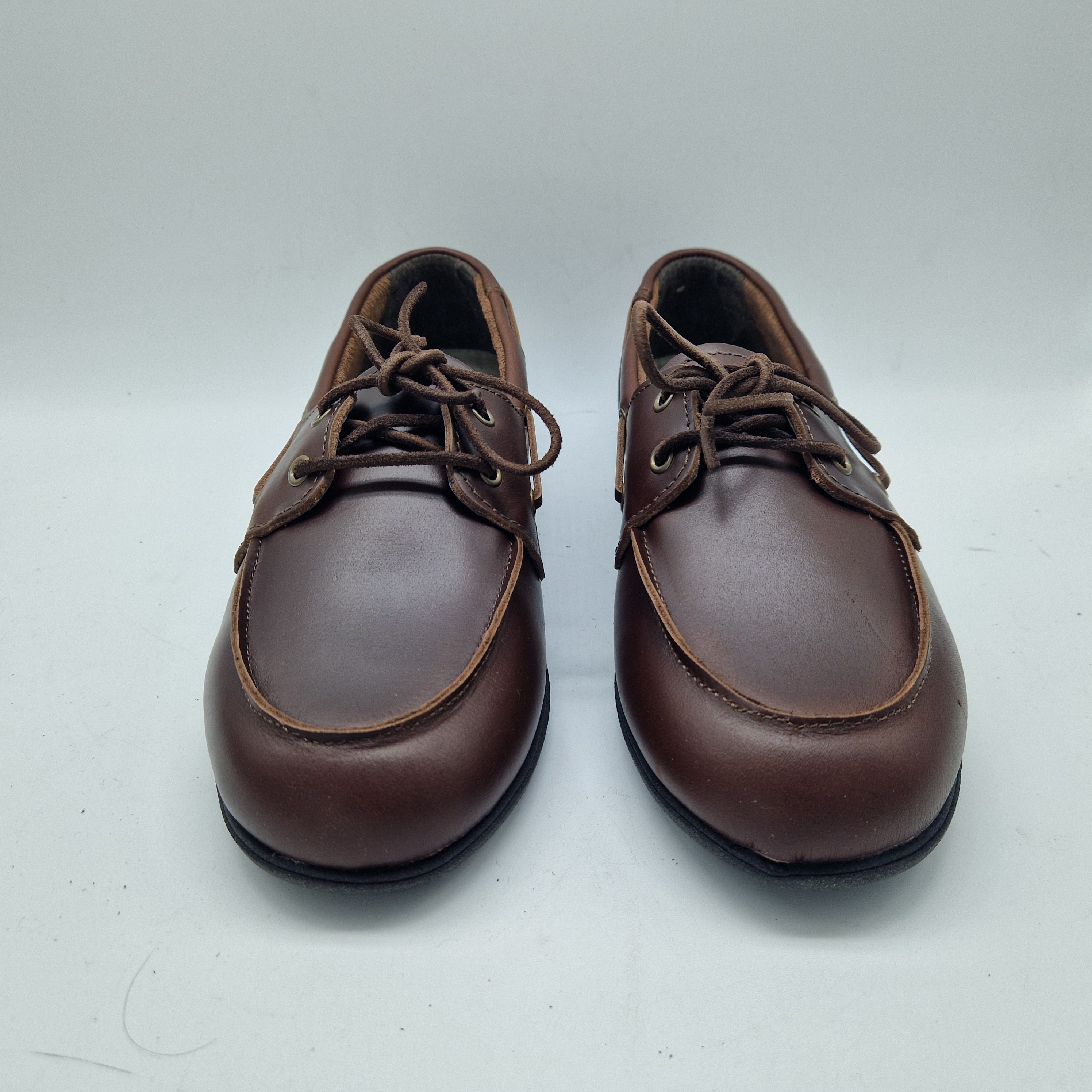 NAÚTICO EN PIEL ENGRASADA MARRÓN - 72791