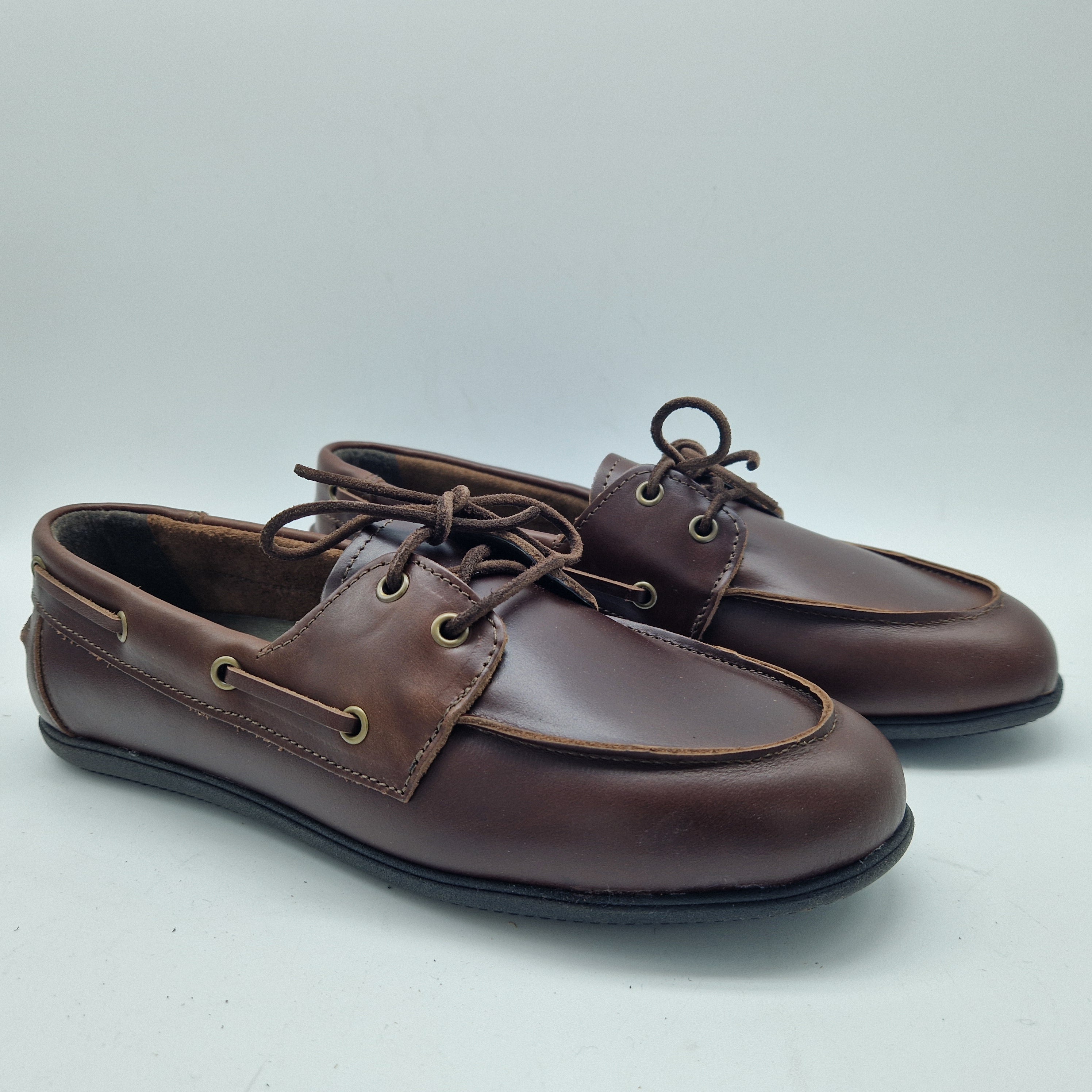 NAÚTICO EN PIEL ENGRASADA MARRÓN - 72791