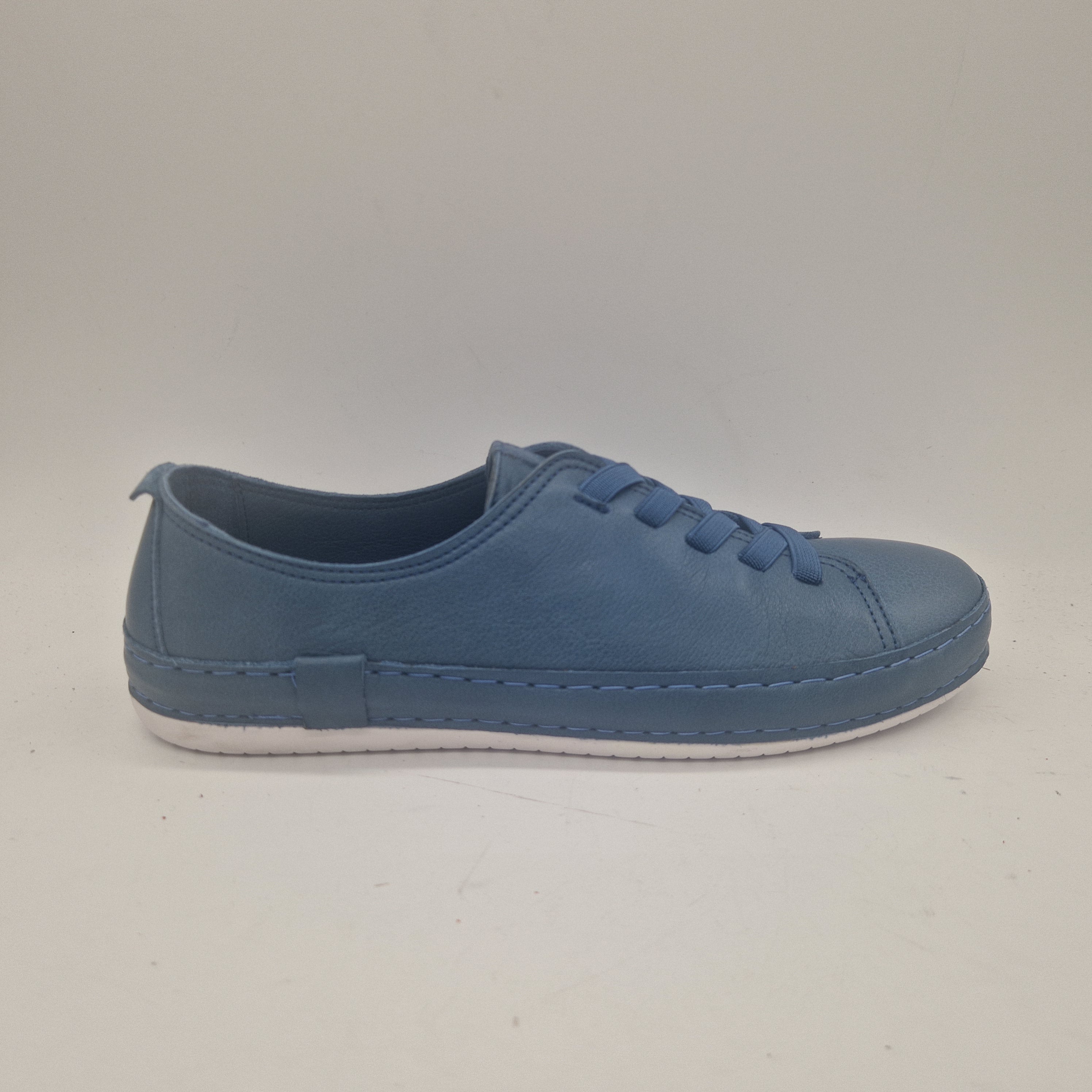 72800-BLUCHERPIELMARINO.jpg