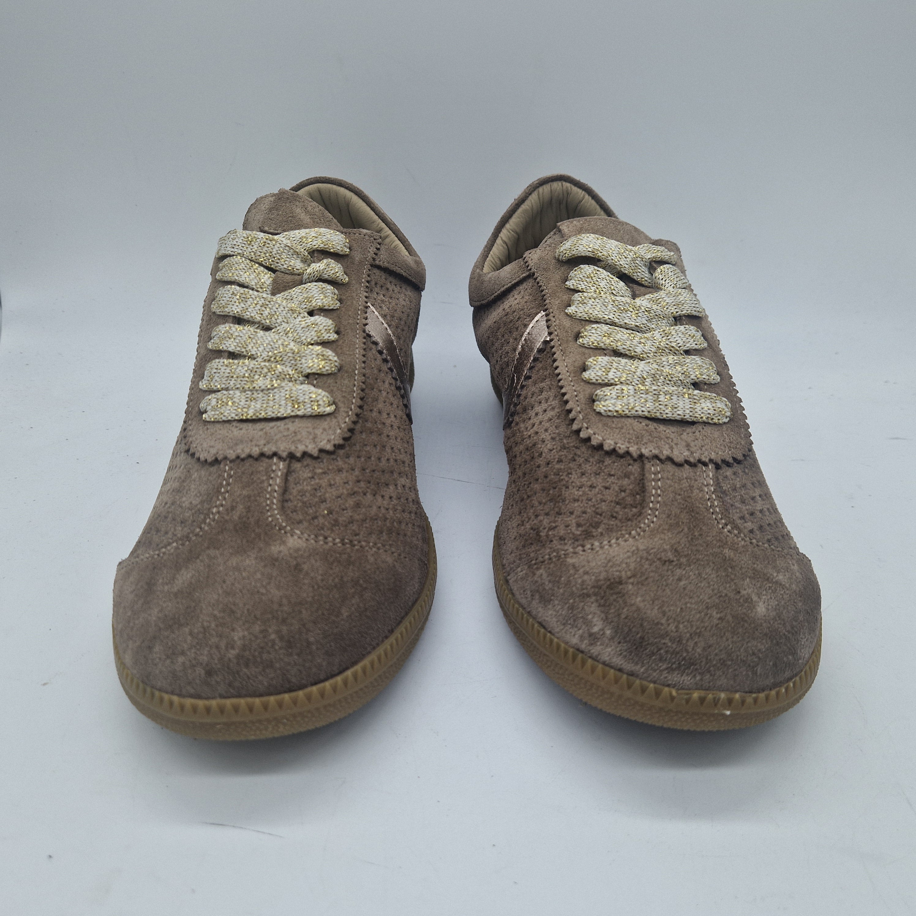 72818-DEPORTIVOSERRAJETAUPE2.jpg