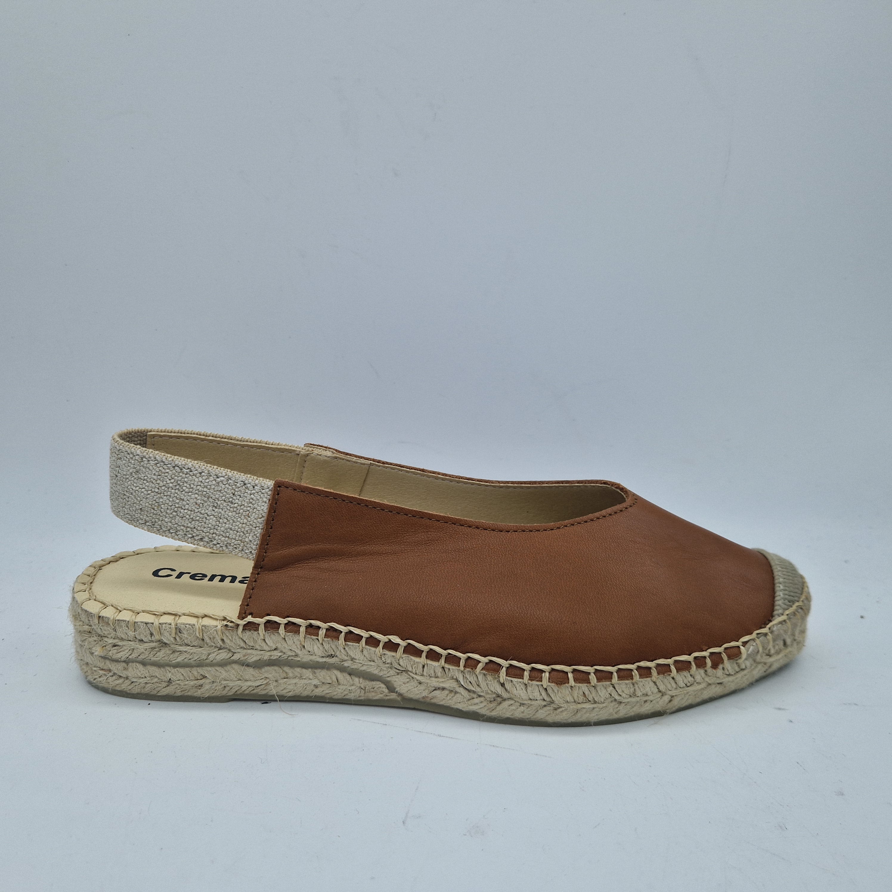 73064-SALONPIELCUERO.jpg
