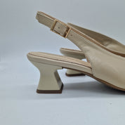 SALÓN DESTALONADO PIEL BEIGE - 73128