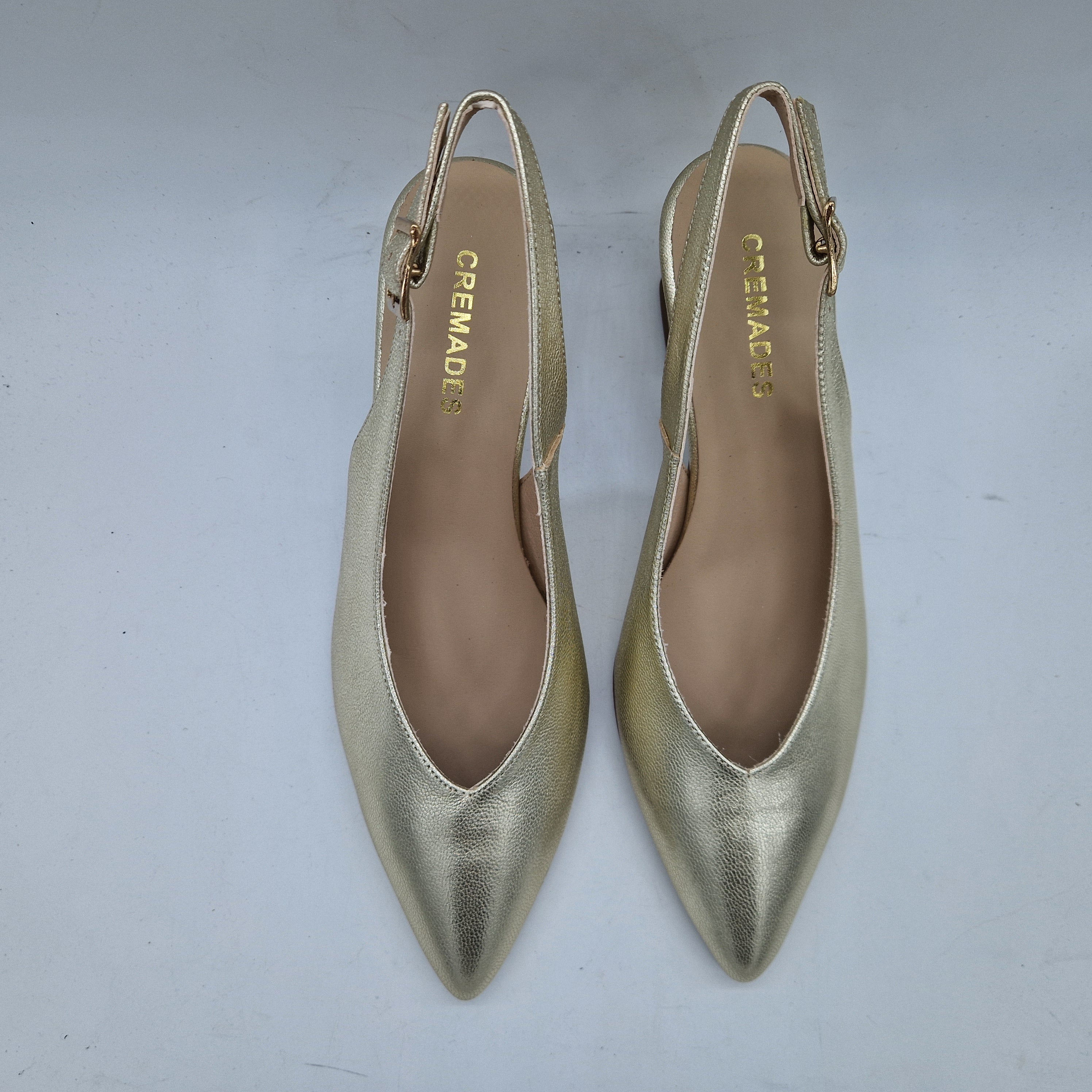 SALÓN EN PIEL TONO ORO - 73130