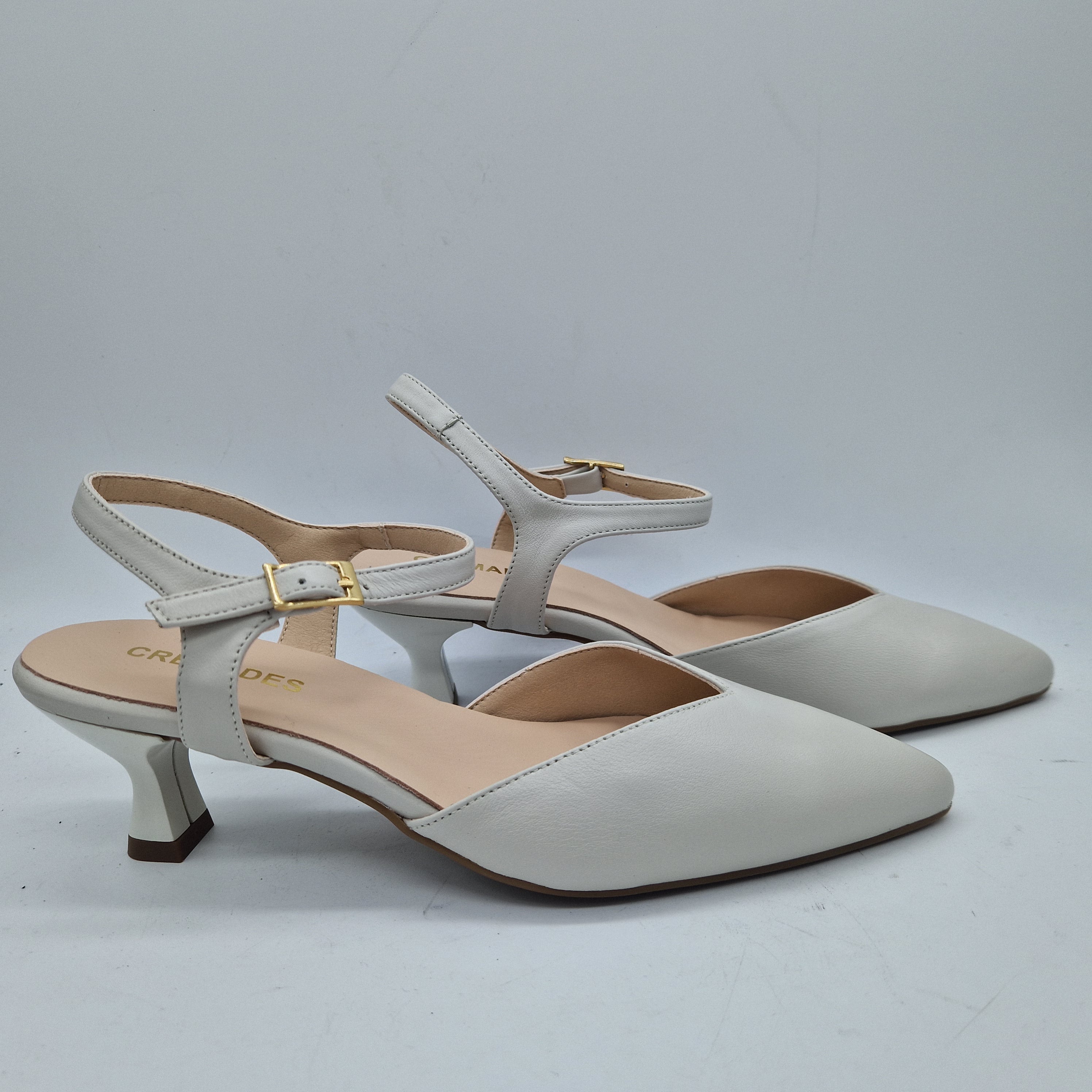 SALÓN DESTALONADO EN PIEL BEIGE - 73138