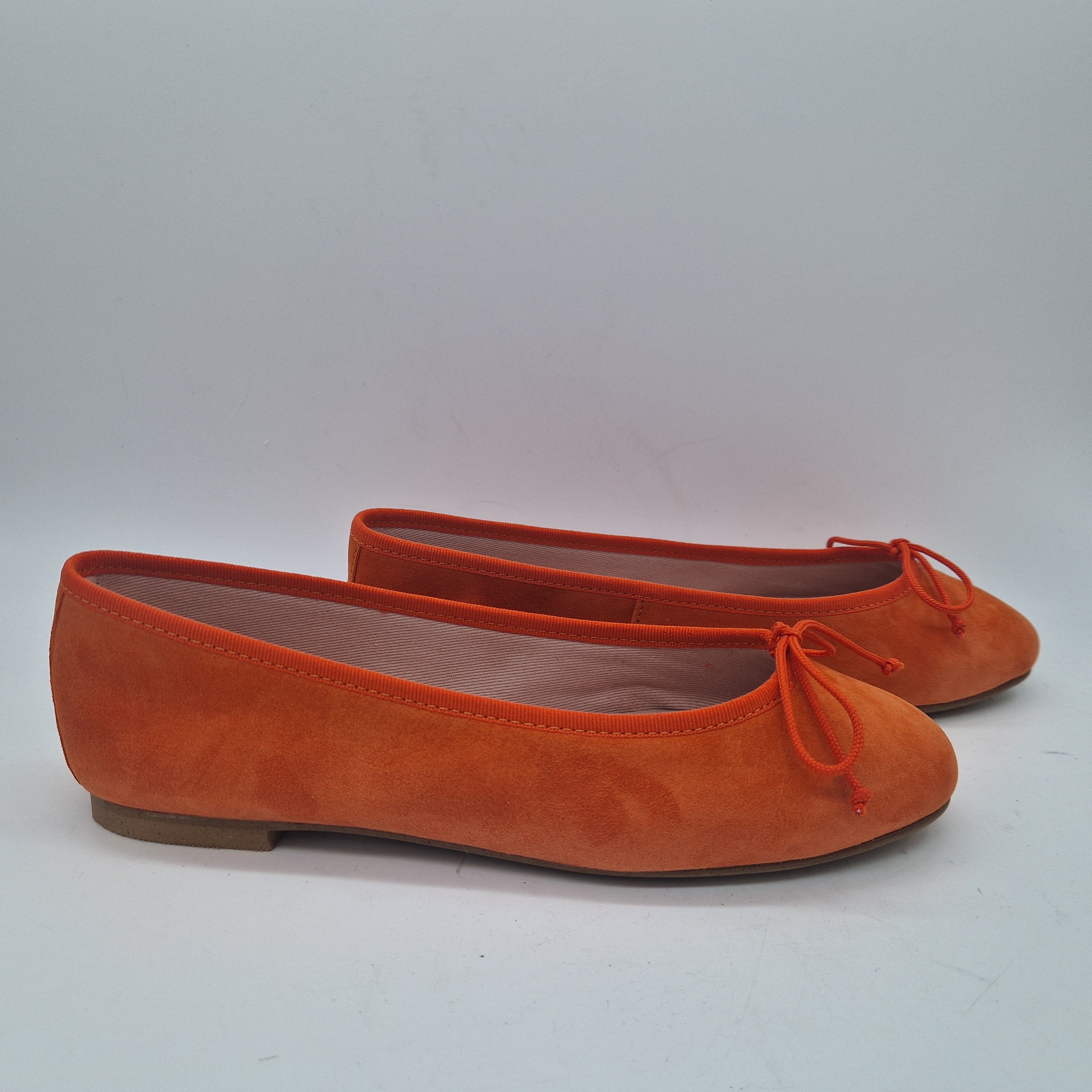 BAILARINA ANTE NARANJA - 73331