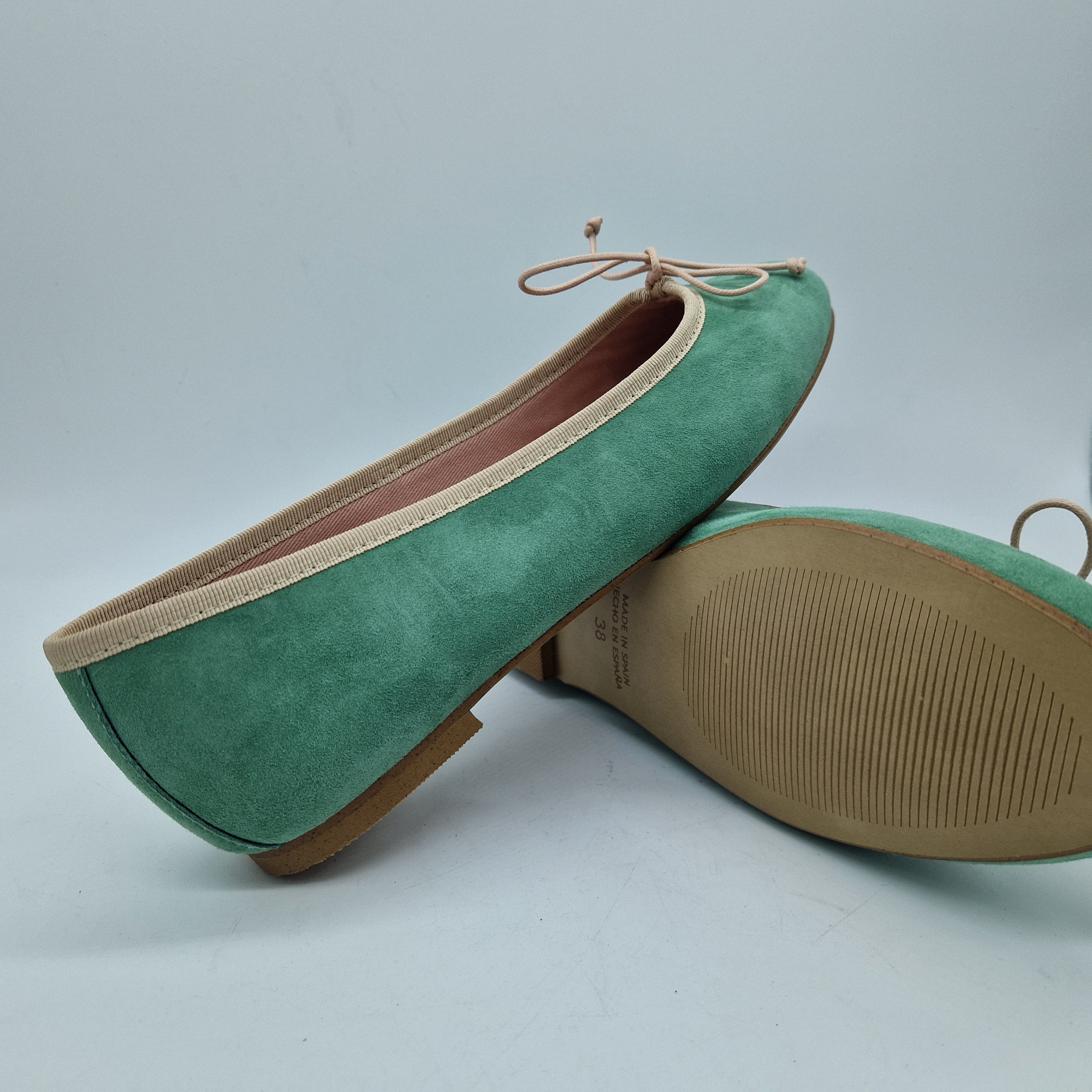 BAILARINA ANTE CLOROFILA - 73339