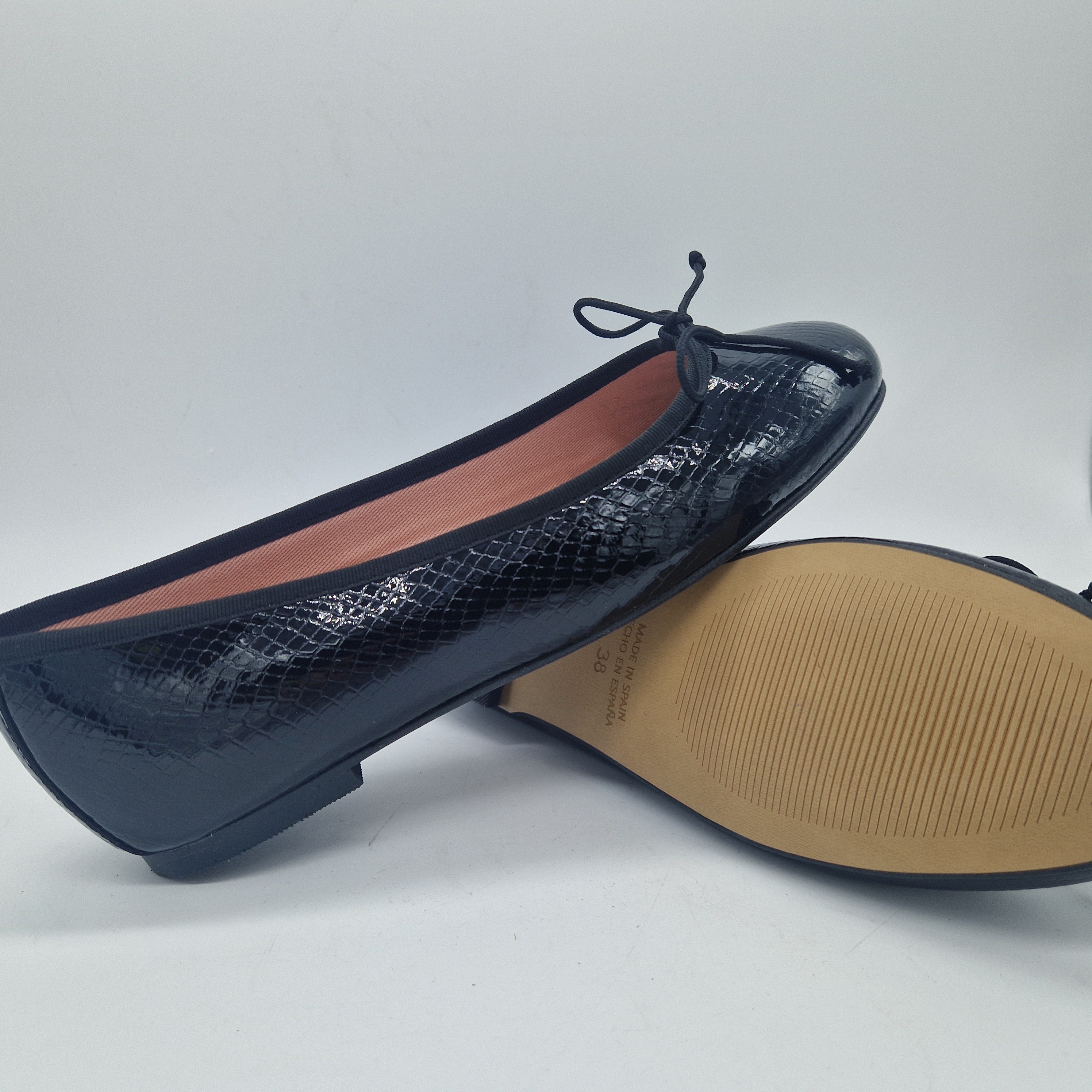 BAILARINA EN PIEL GRABADA NEGRO - 73346