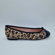 BAILARINA ANTE LEOPARDO - 73357