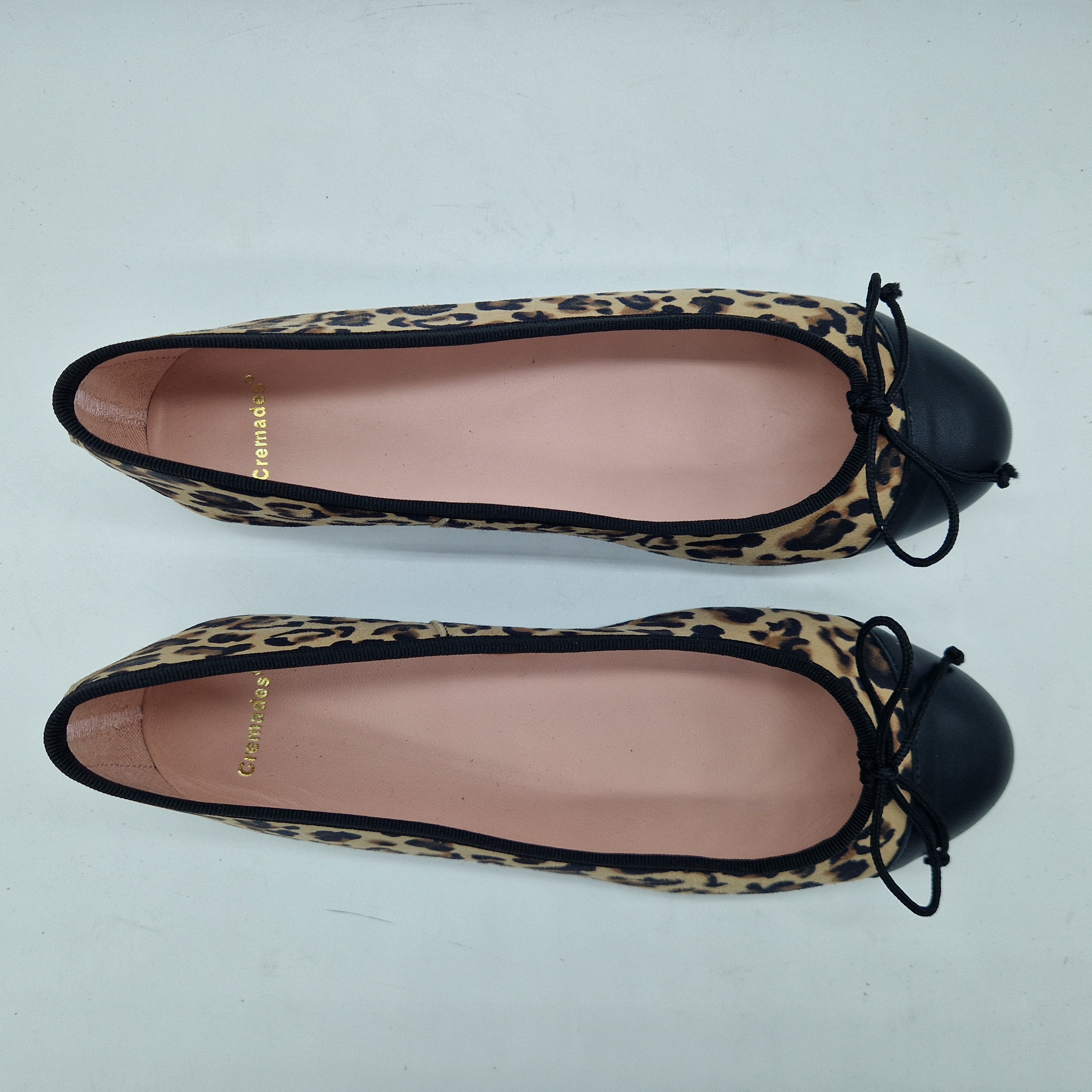 BAILARINA ANTE LEOPARDO - 73357