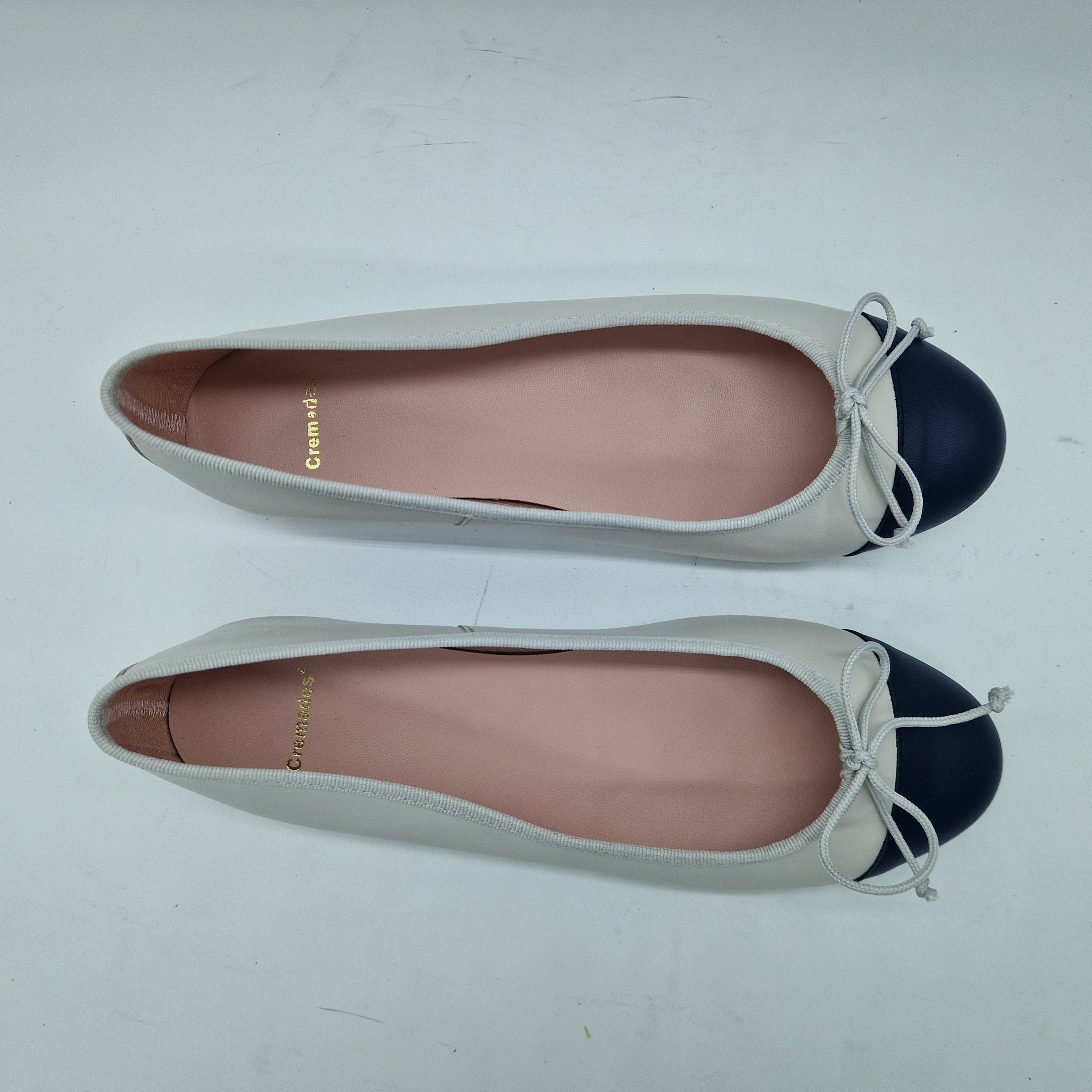 BAILARINA CON PUNTERA EN PIEL BLANCO SUCIO - 73358