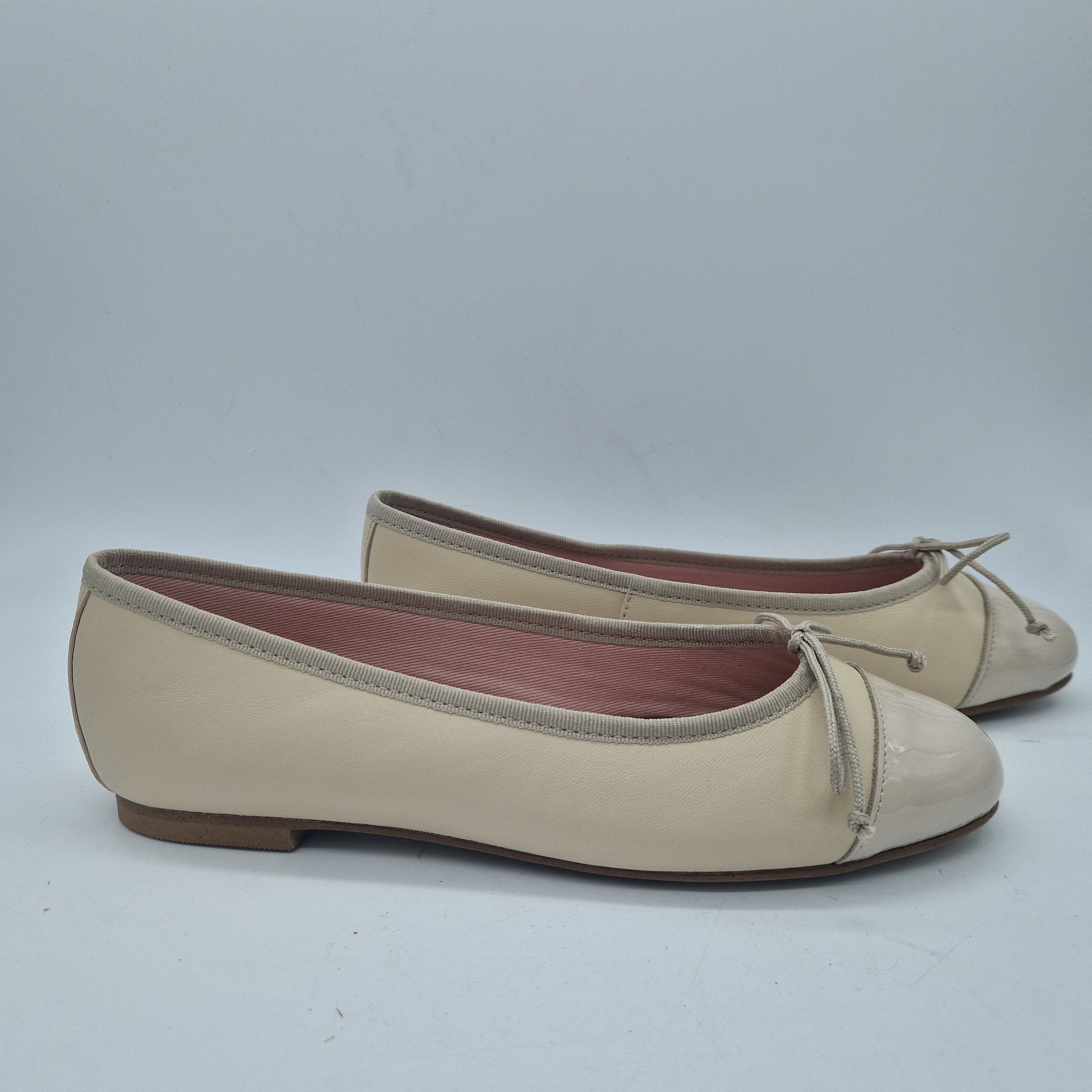 BAILARINA EN PIEL BEIGE Y PUNTERA BEIGE - 73360