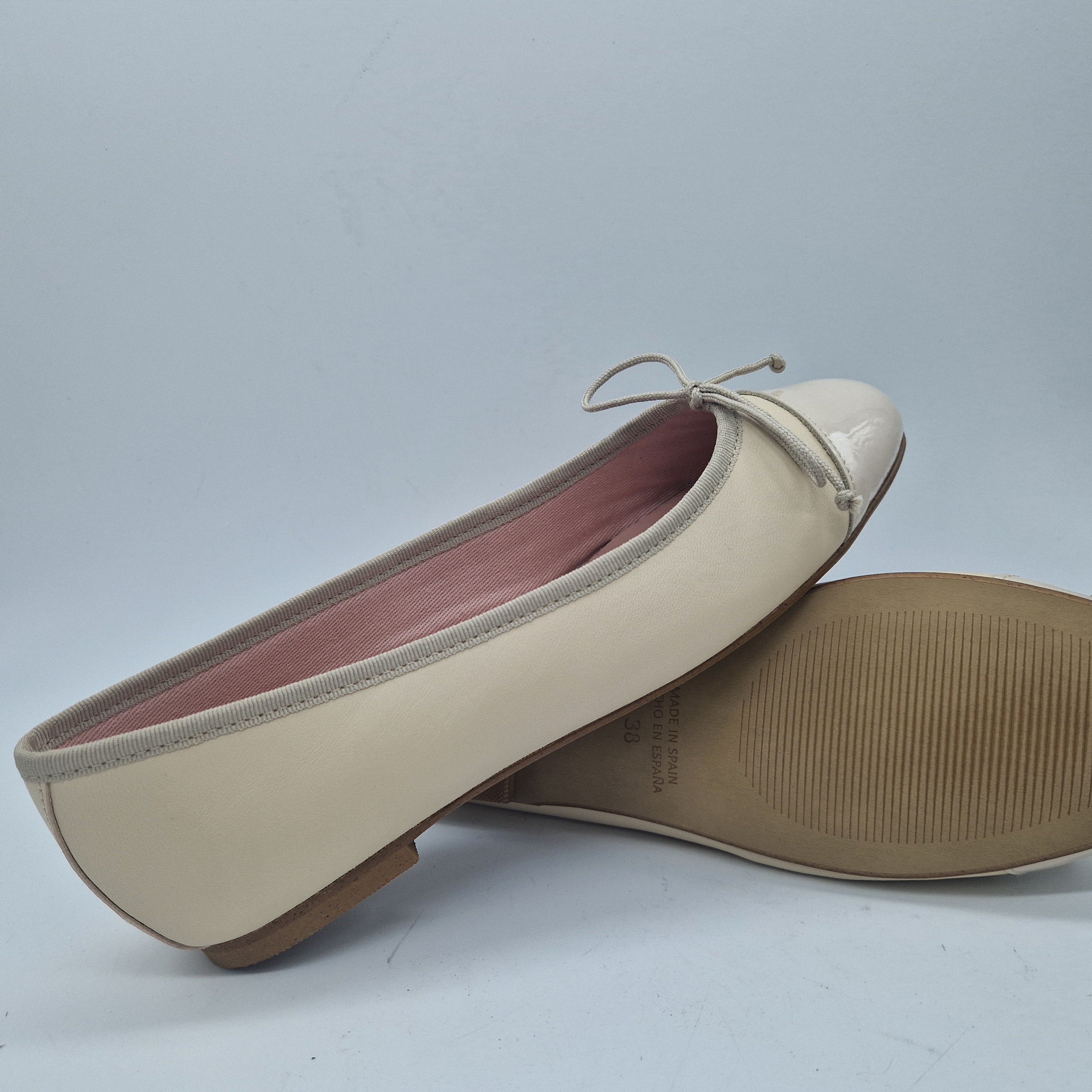 BAILARINA EN PIEL BEIGE Y PUNTERA BEIGE - 73360