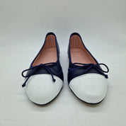 BAILARINA EN PIEL MARINO Y PUNTERA BLANCA - 73361