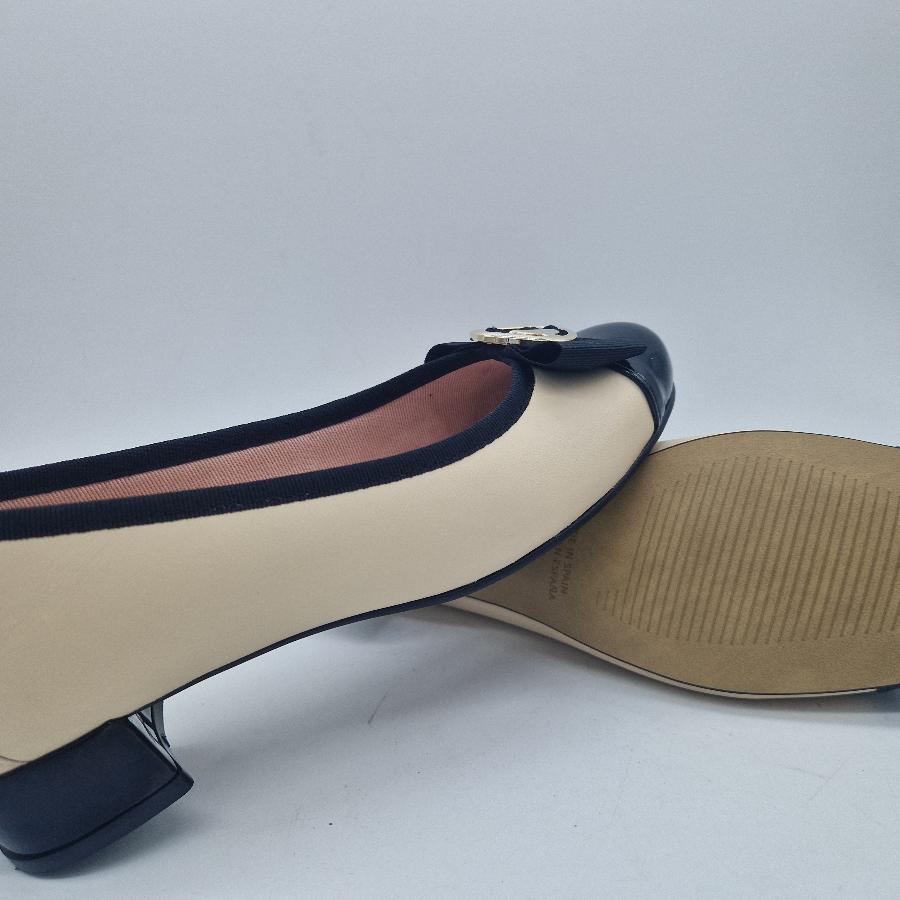 BAILARINA PIEL BEIGE Y PUNTERA NEGRO - 73434