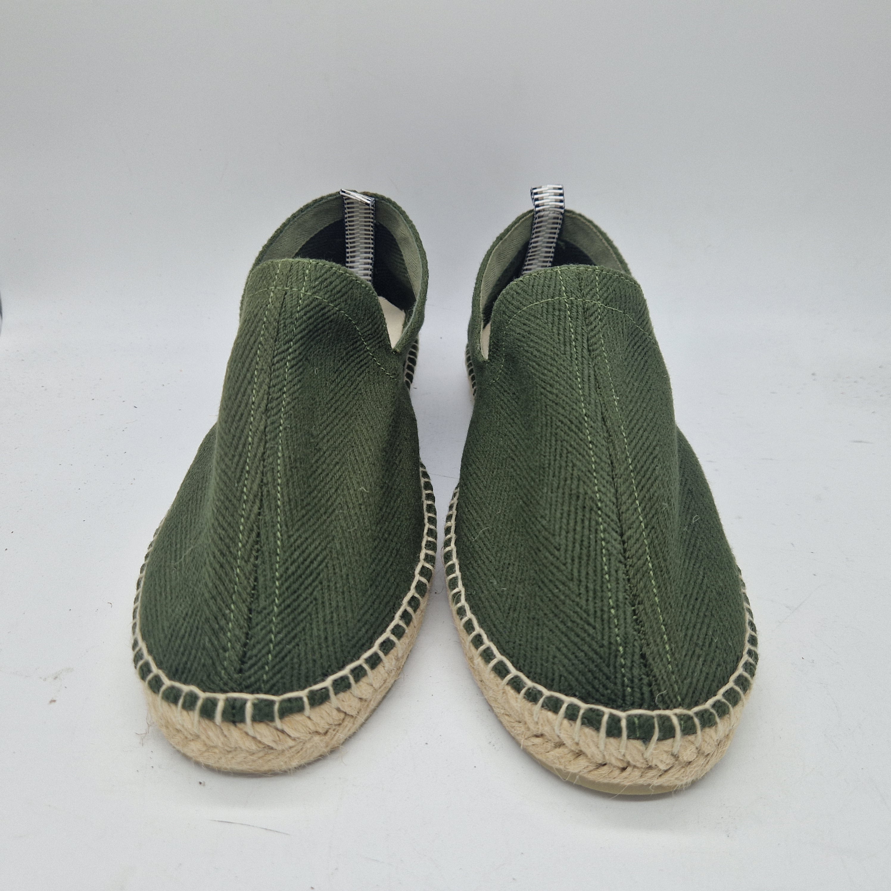 Esparto verde con copete de espiga de marca Gaimo, material natural y acabado detallado en la imagen.