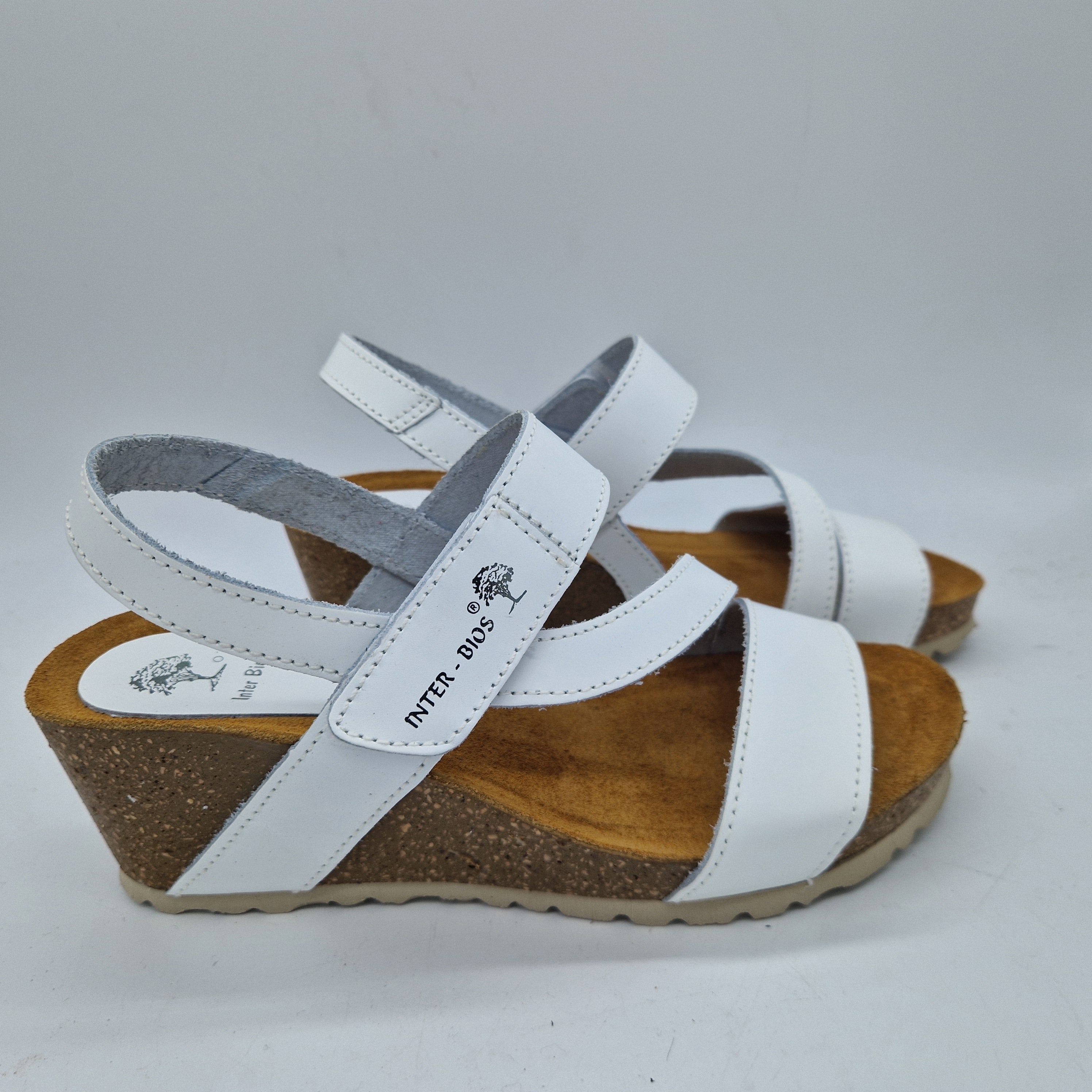 SANDALIA CUÑA EN BLANCO - 74019