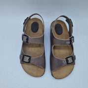 SANDALIA 2 HEBILLAS Y TRASERA EN TAUPE - 74032