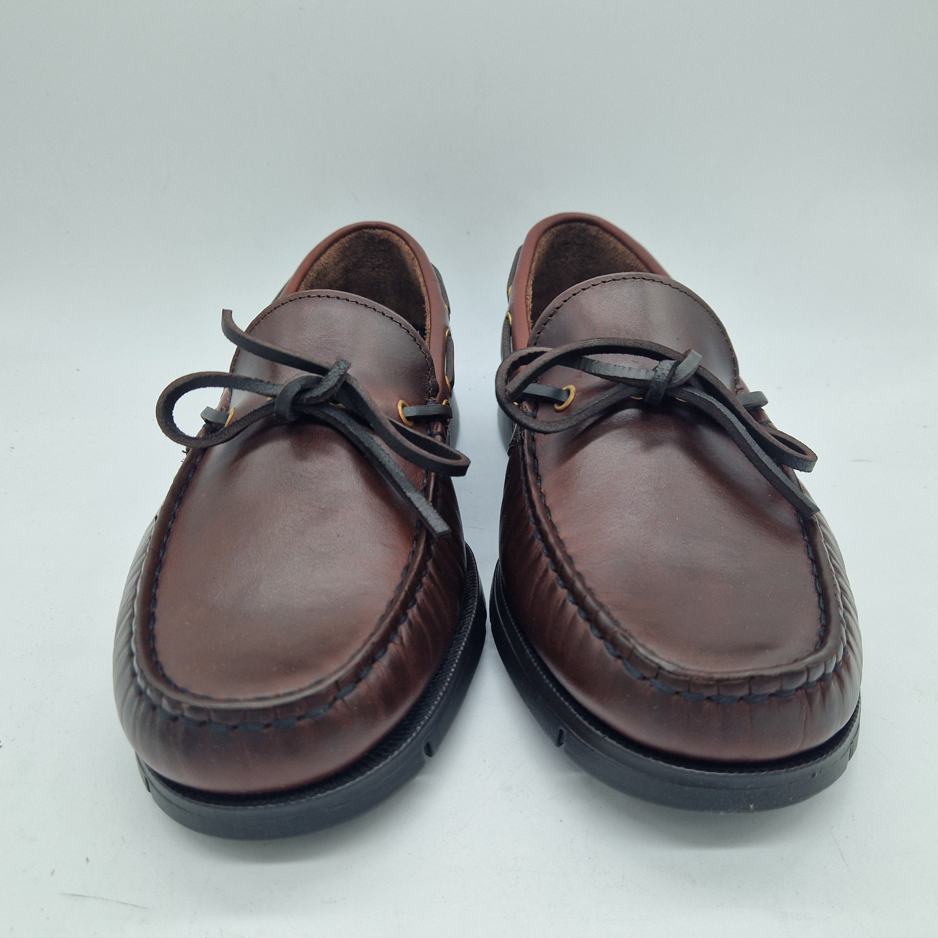 NAÚTICO CON LAZO EN PIEL ENGRASADA BURDEOS - 72411